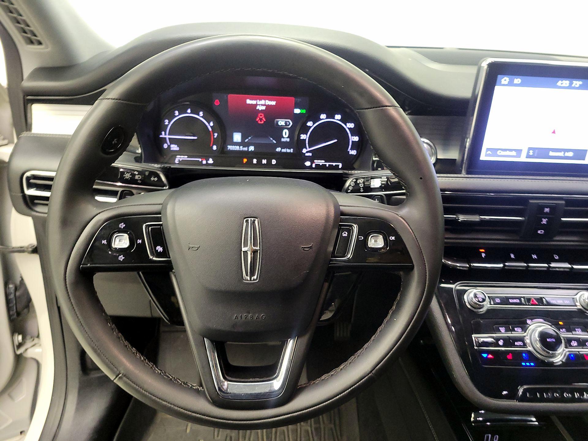Thumbnail: 2022 Lincoln Corsair - 10