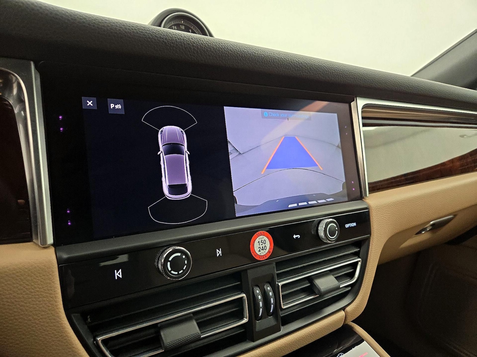 2023 Porsche Macan Base - Photo 16