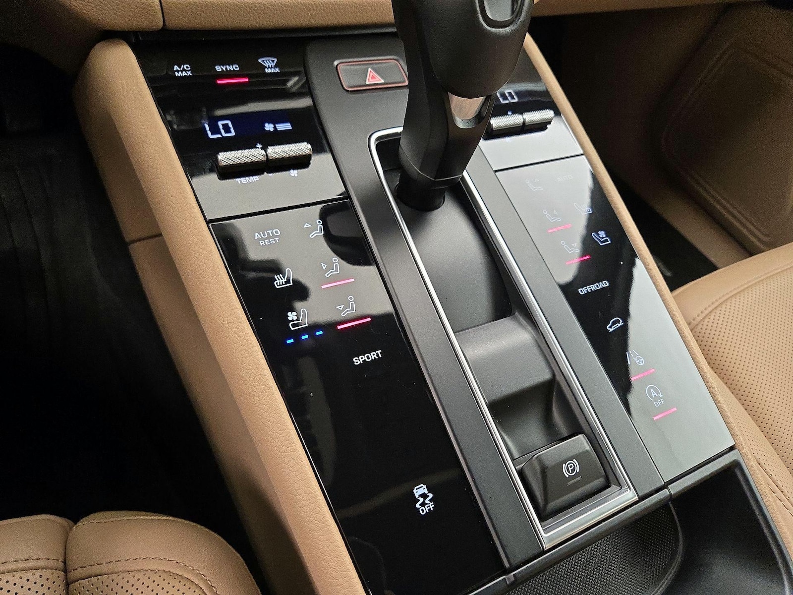 2023 Porsche Macan Base - Photo 18