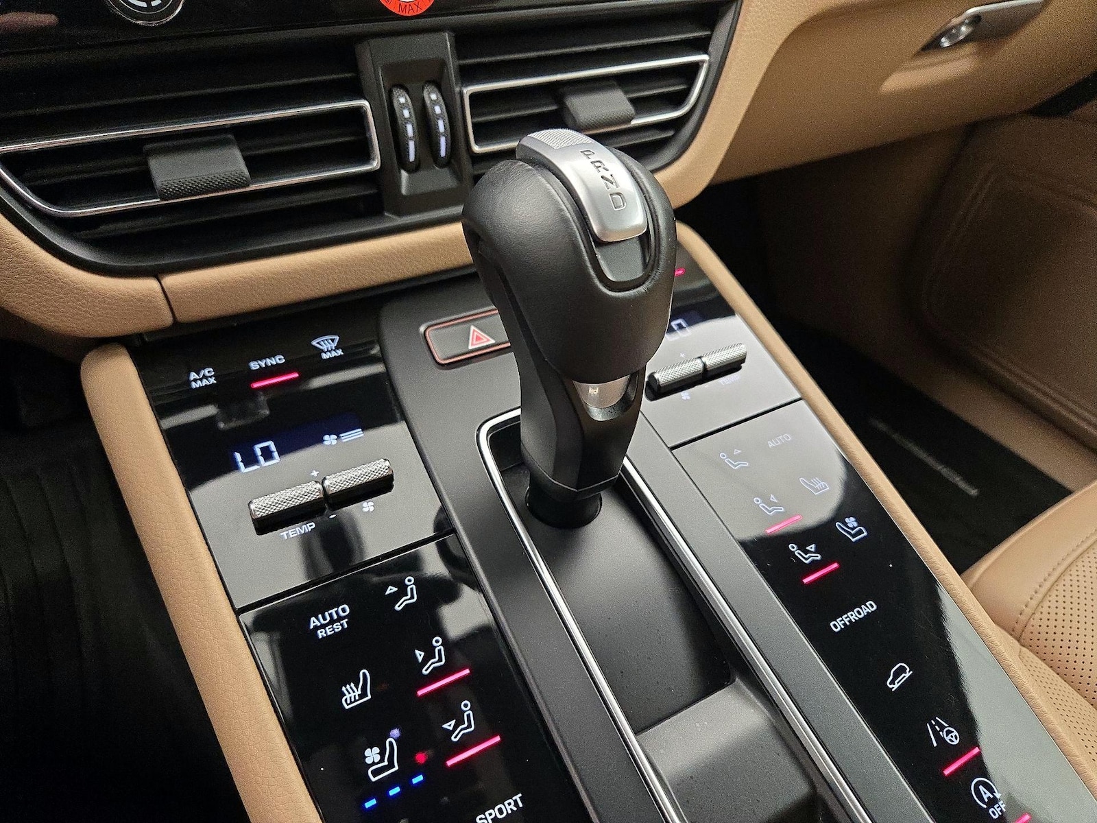 2023 Porsche Macan Base - Photo 19