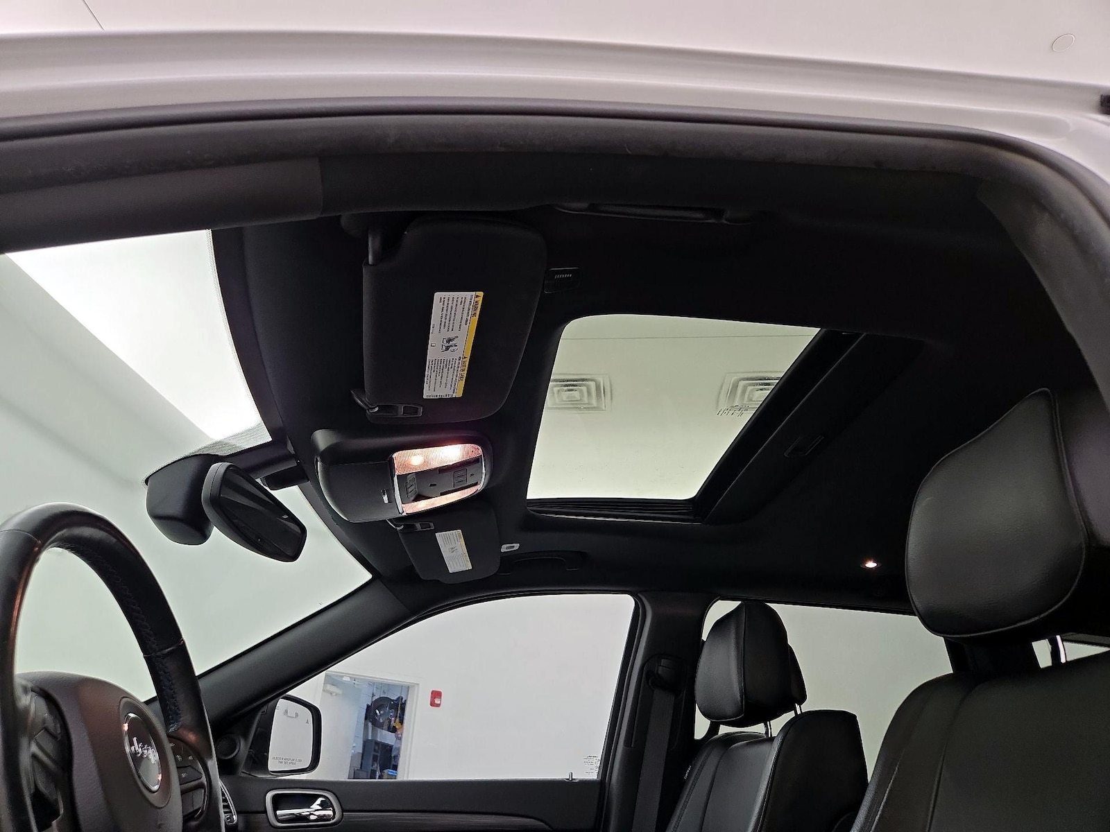 Sunroof(s) & Overhead Airbags