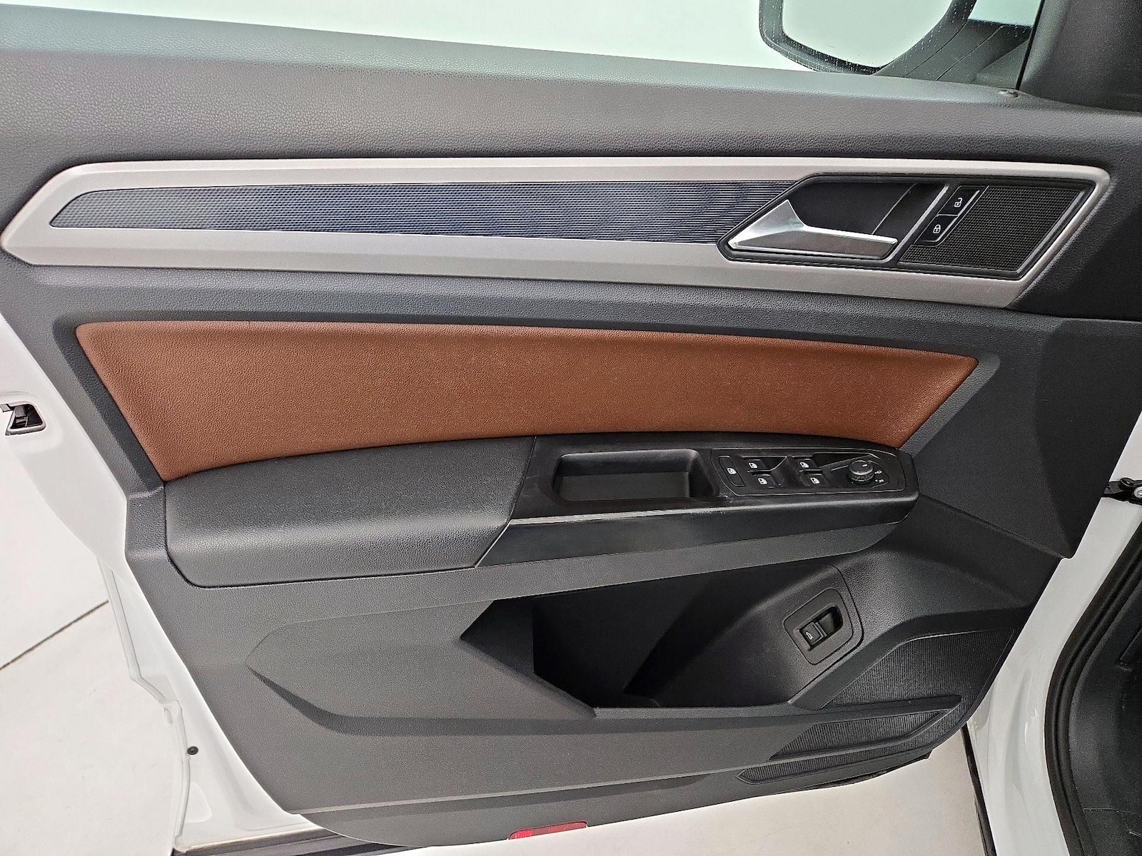 2021 Volkswagen Atlas SE w/Tech R-Line - Photo 13