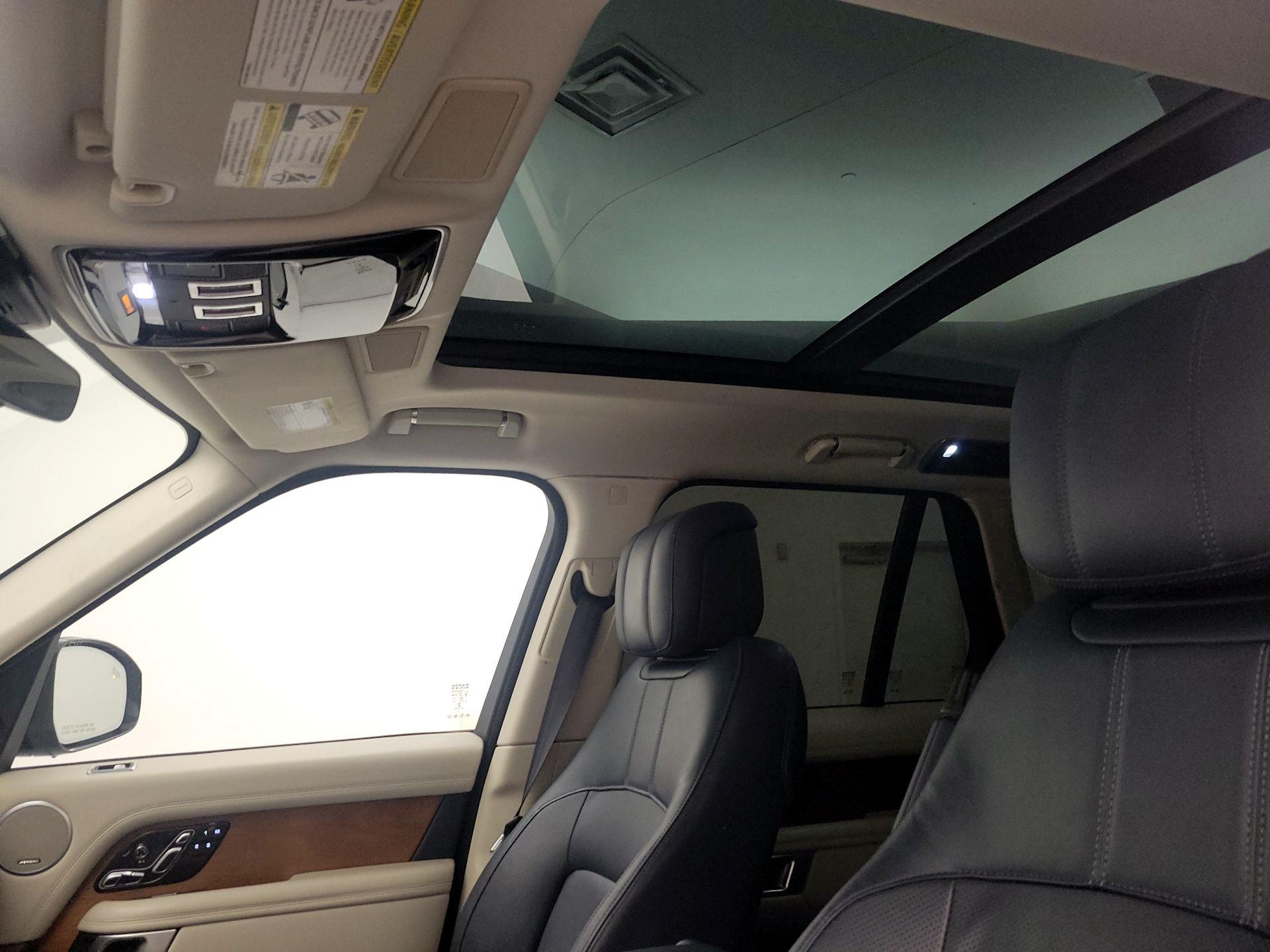 Thumbnail: 2020 Land Rover Range Rover - 19