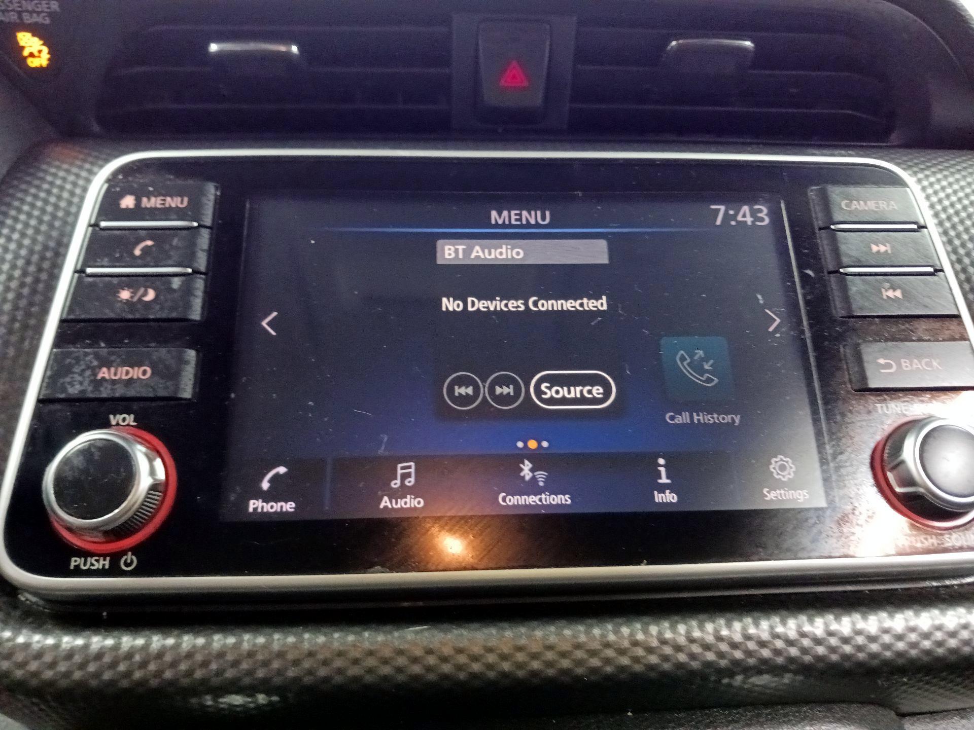 Thumbnail: 2019 Nissan Kicks - 13