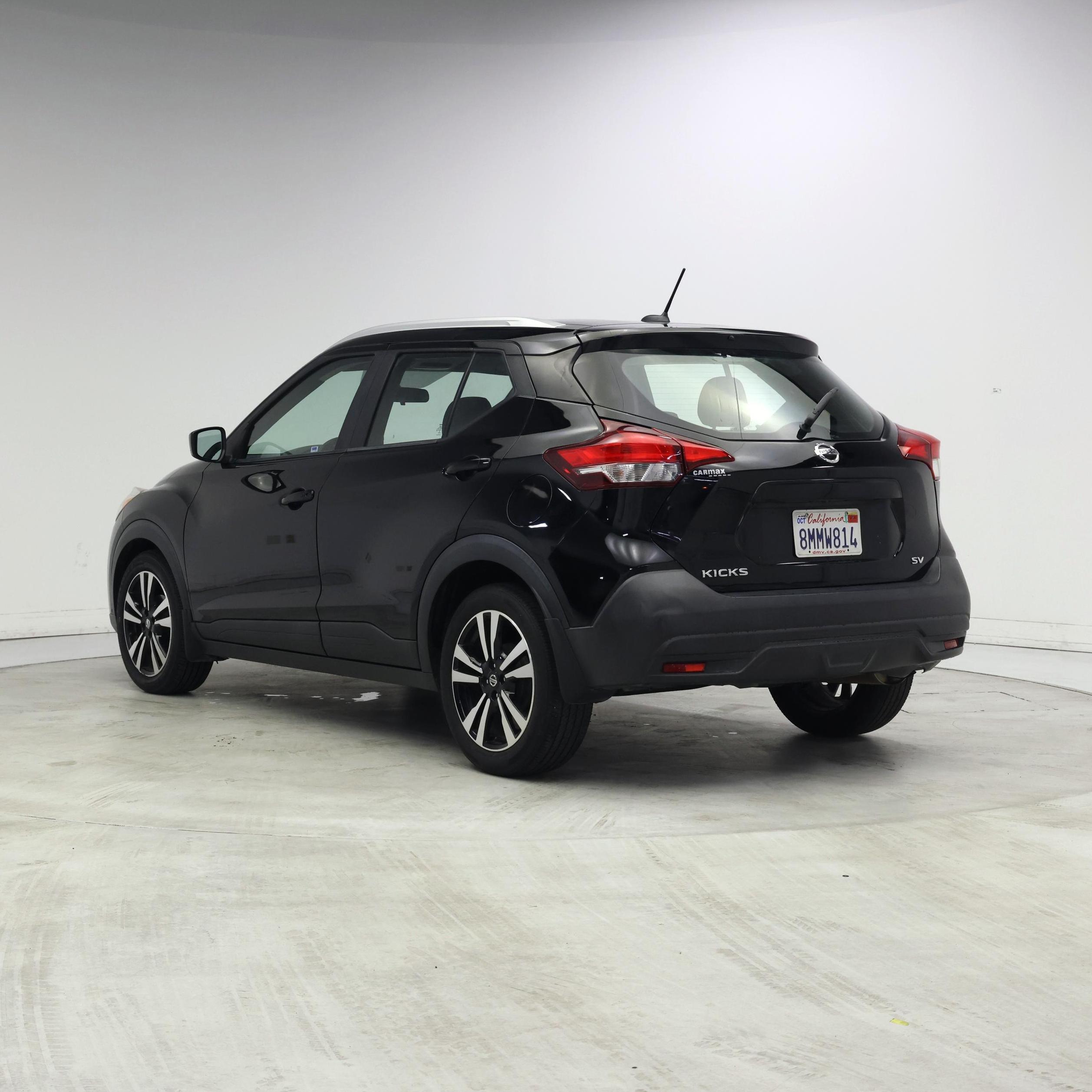 Thumbnail: 2019 Nissan Kicks - 2