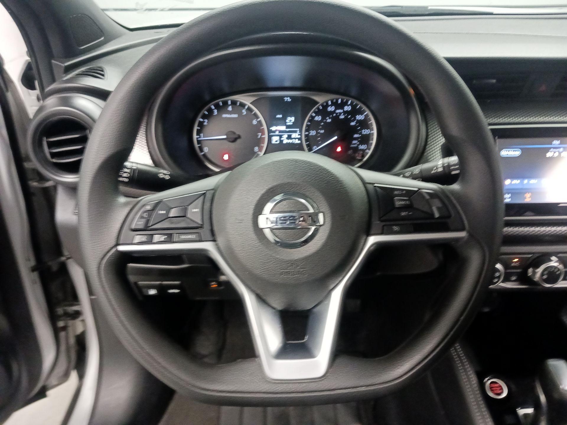 Thumbnail: 2019 Nissan Kicks - 10