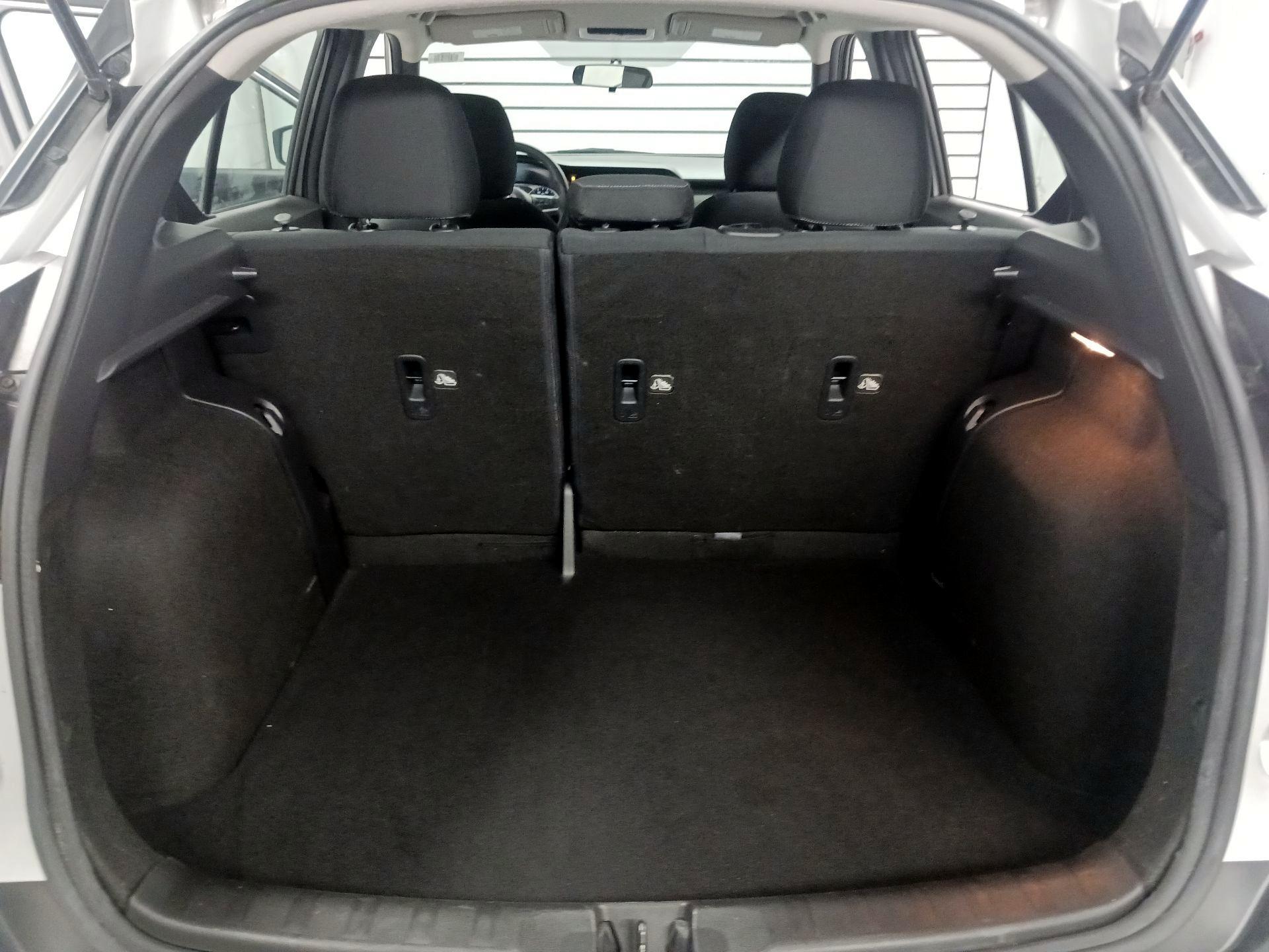 Thumbnail: 2019 Nissan Kicks - 16
