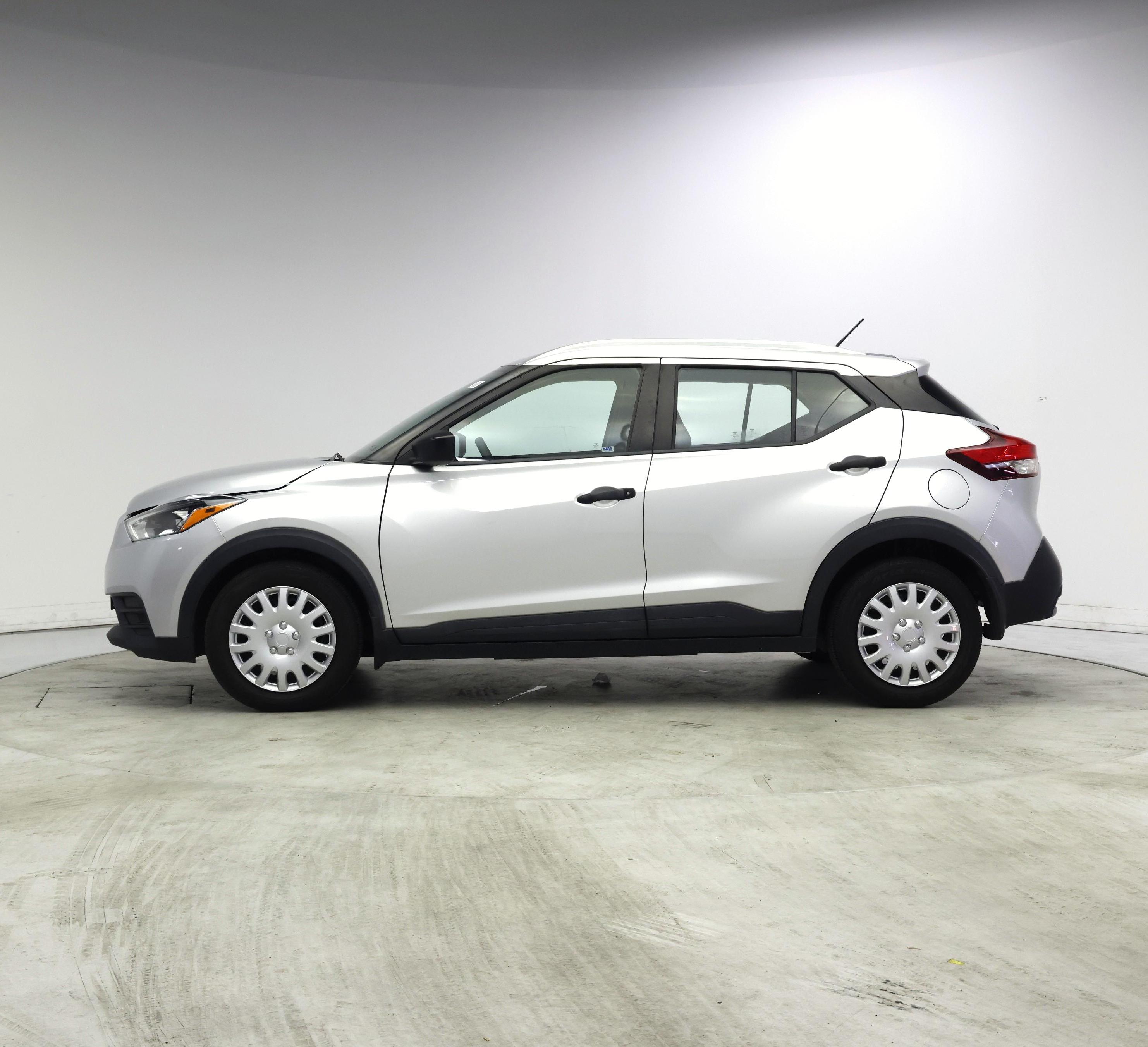 Thumbnail: 2019 Nissan Kicks - 3
