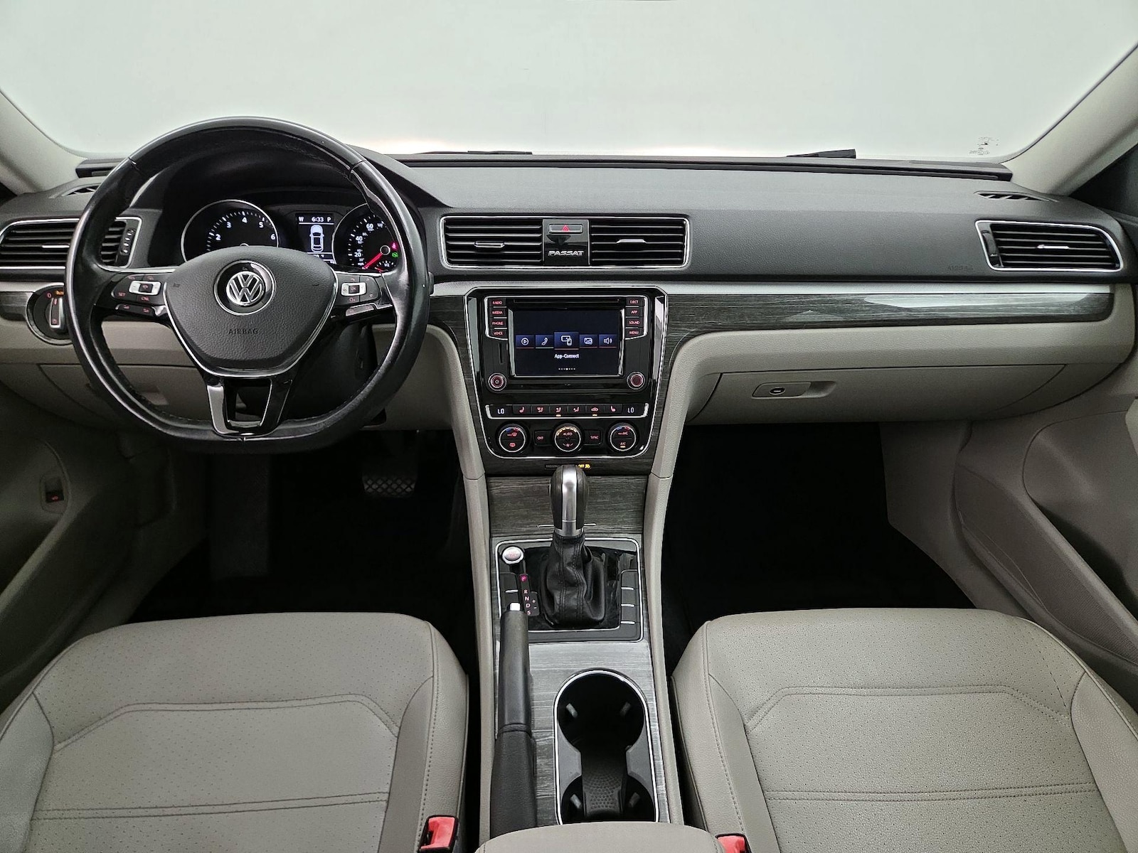 2018 Volkswagen Passat SE - Photo 10