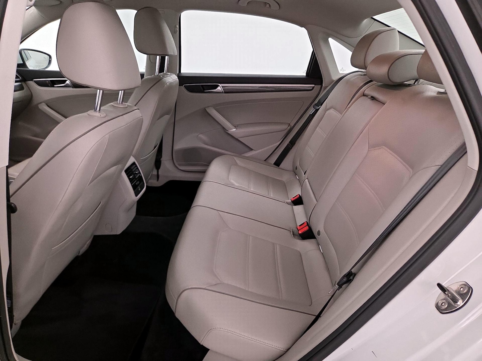 2018 Volkswagen Passat SE - Photo 21