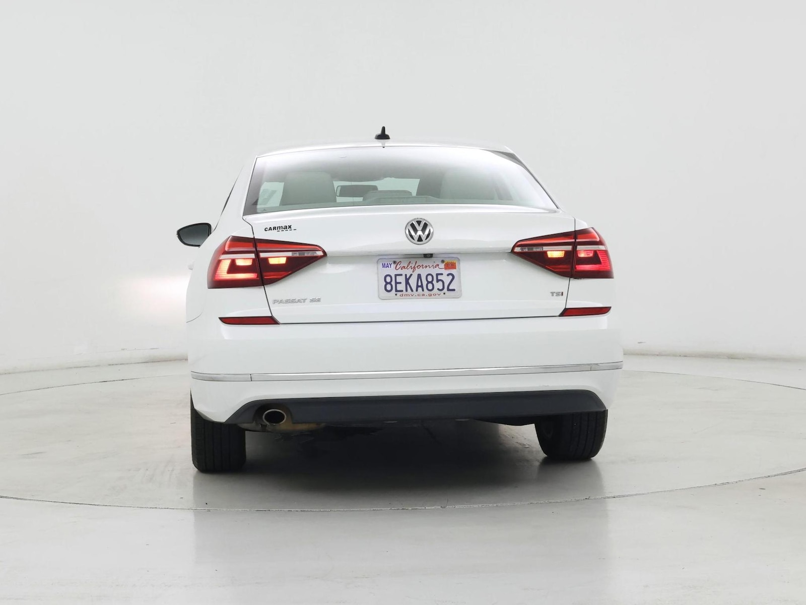 2018 Volkswagen Passat SE - Photo 7