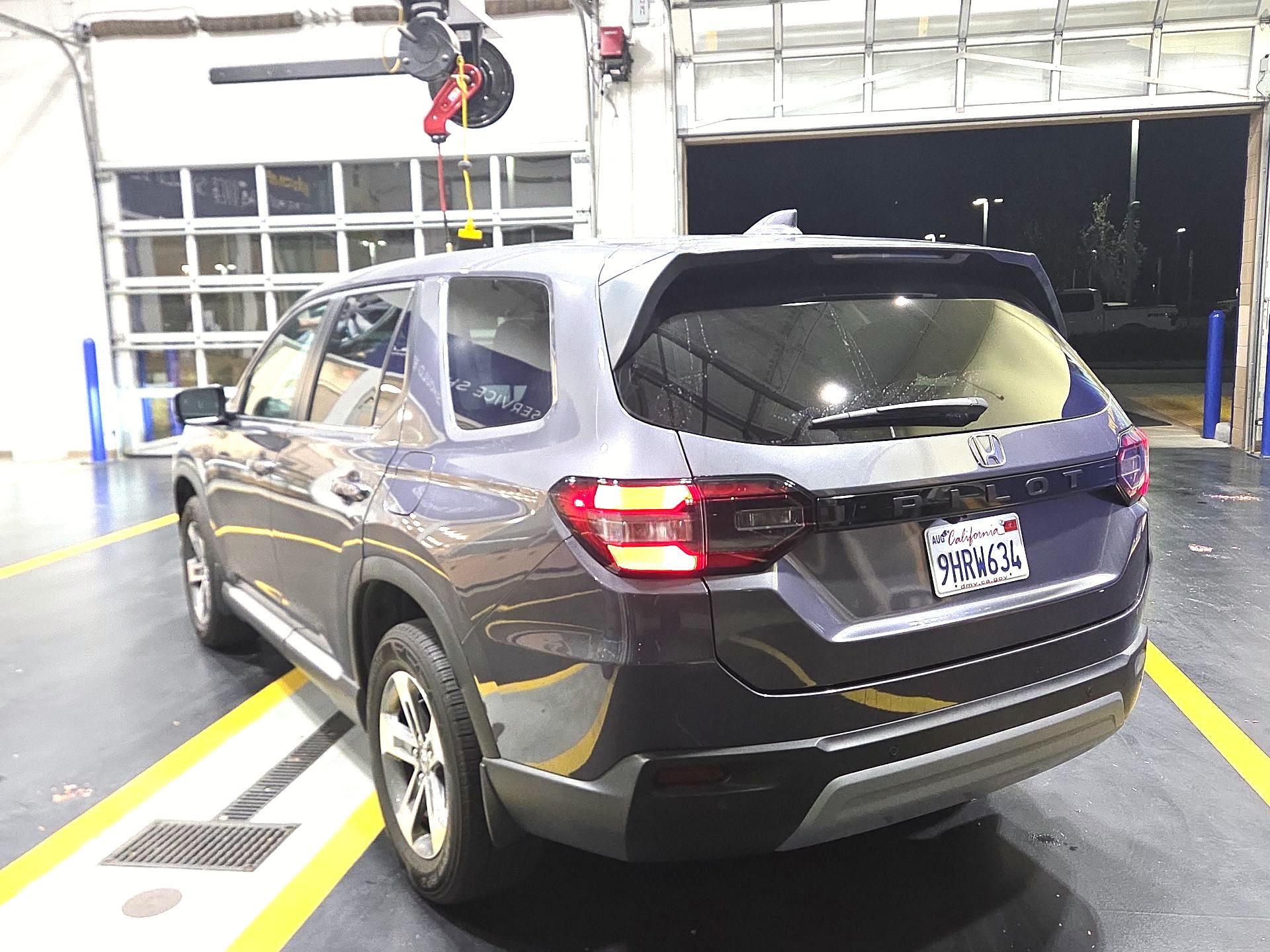 Thumbnail: 2023 Honda Pilot - 7