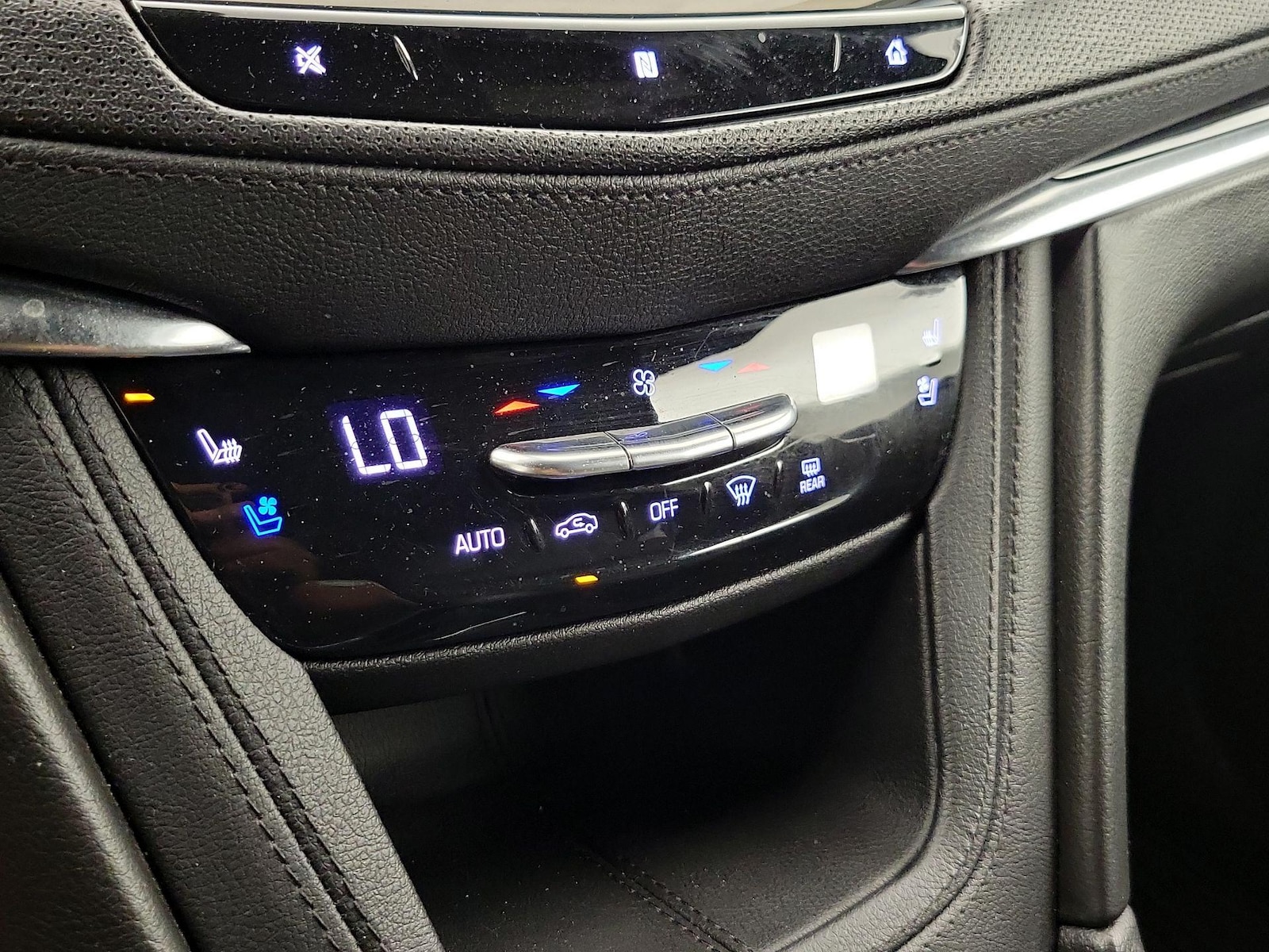 2020 Cadillac XT5 Premium Luxury - Photo 17