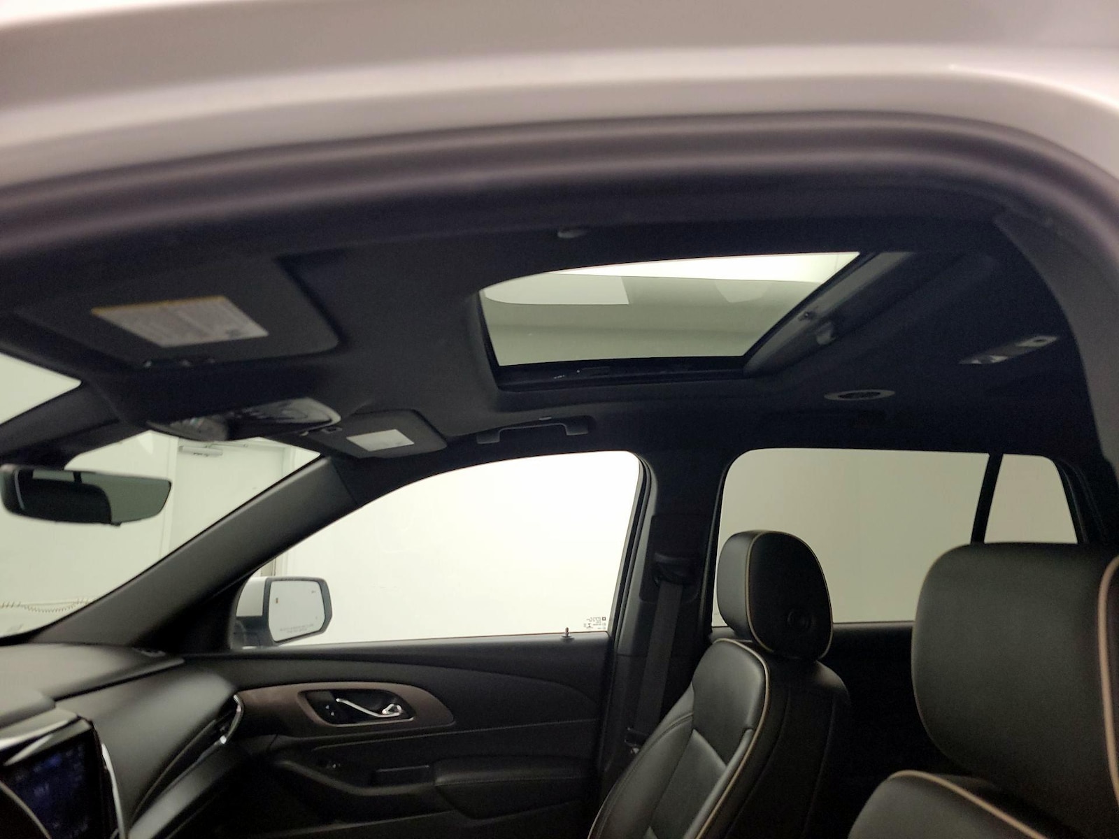 Sunroof(s) & Skylight(s)