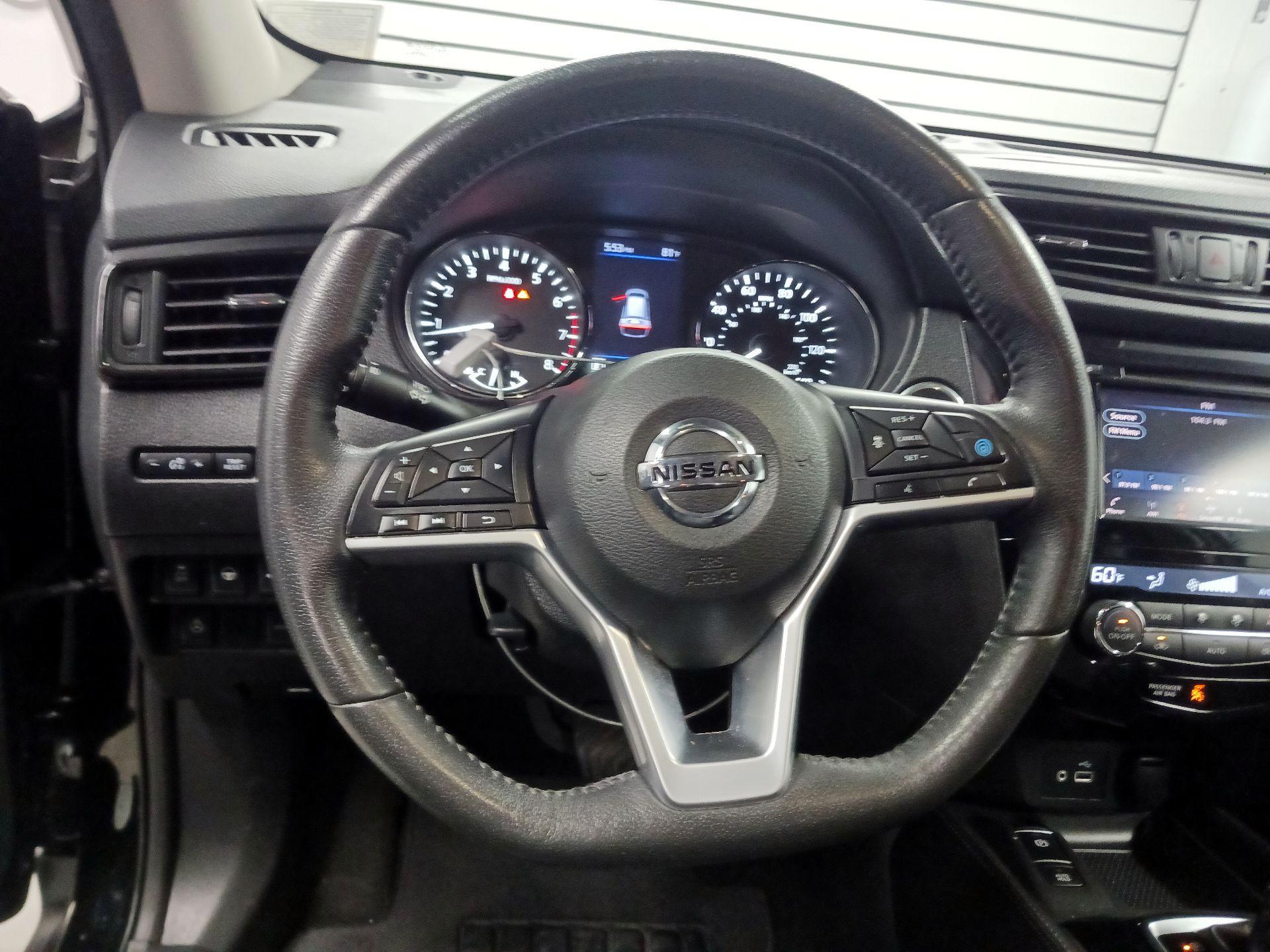 Thumbnail: 2019 Nissan Rogue - 10