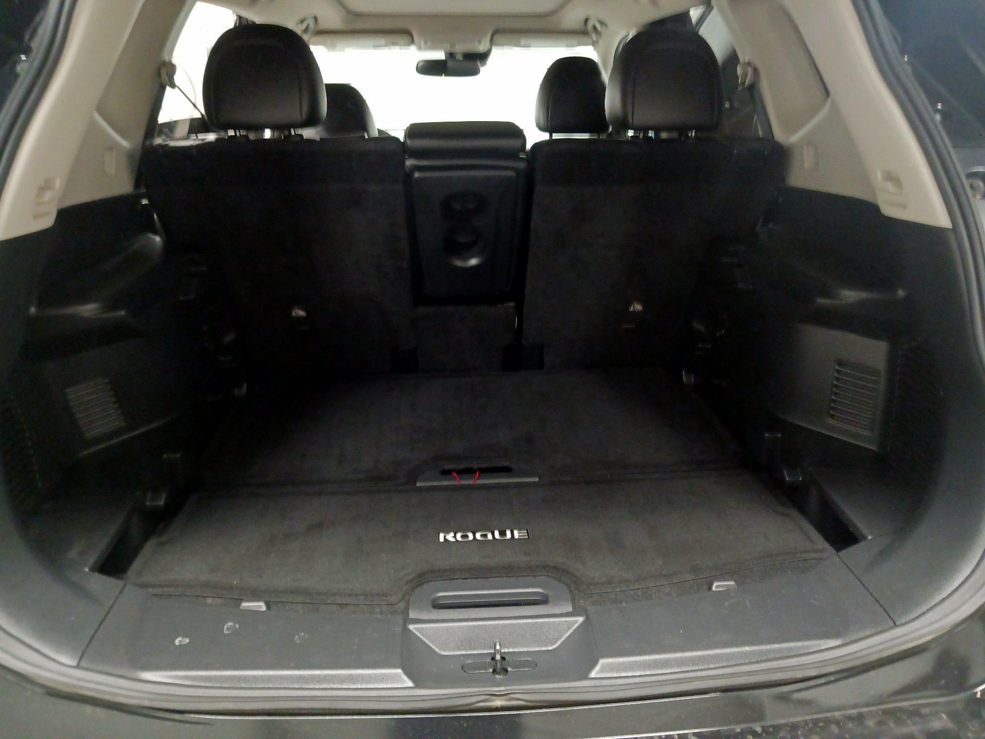 Thumbnail: 2019 Nissan Rogue - 16