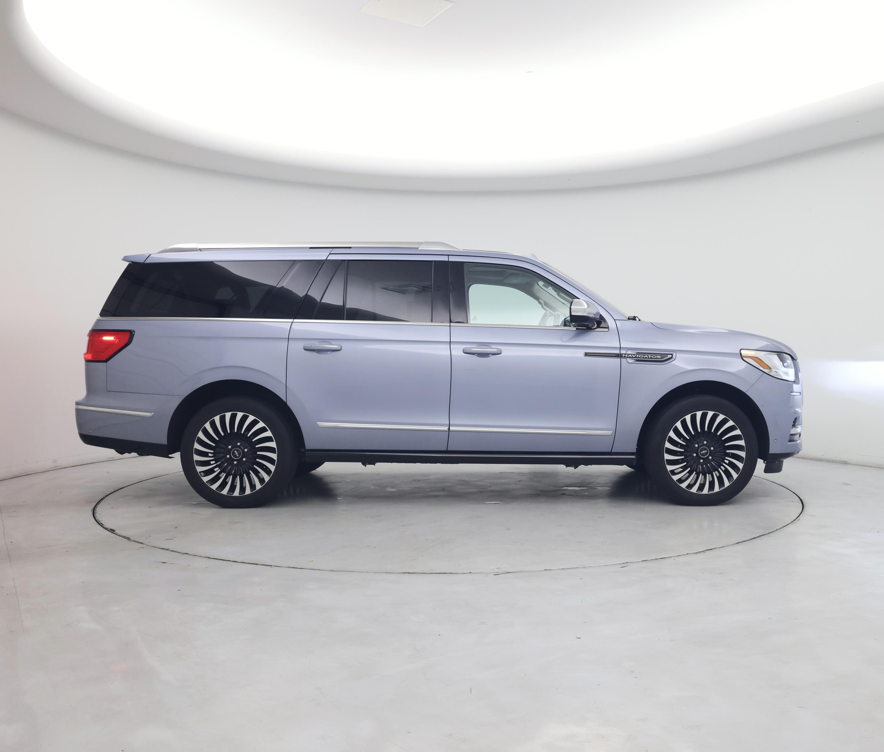 Thumbnail: 2020 Lincoln Navigator L - 7