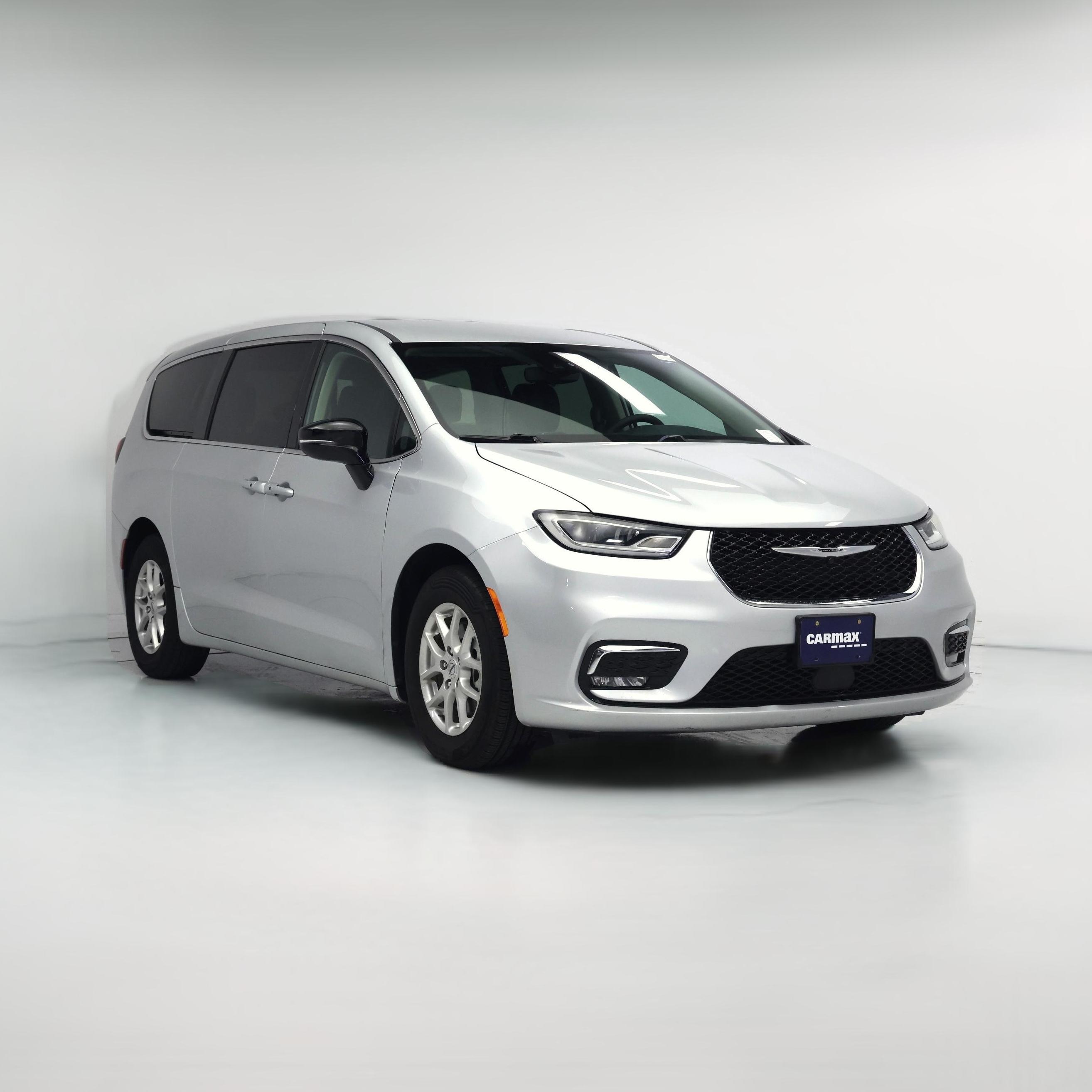 Thumbnail: 2024 Chrysler Pacifica - 1