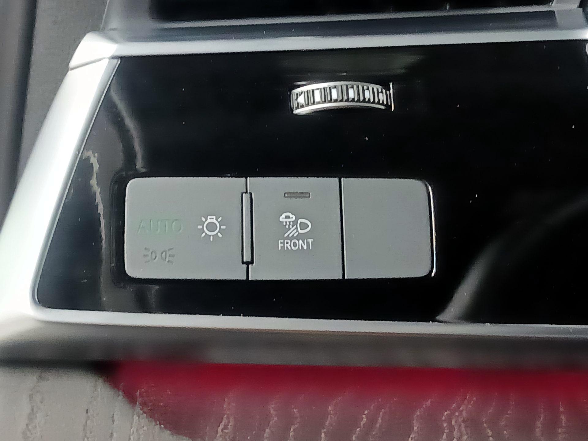 Thumbnail: 2023 Audi Q7 - 13