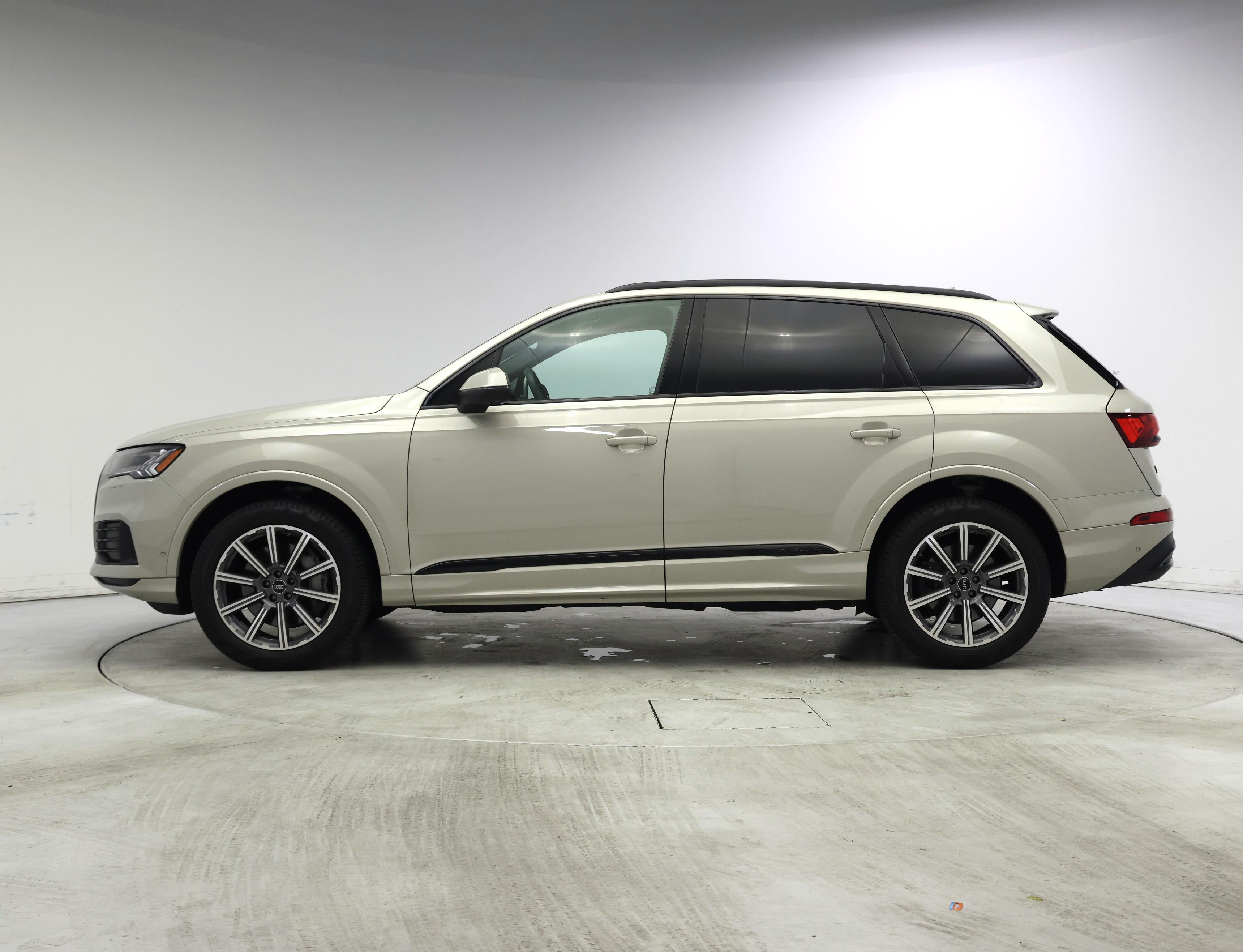 Thumbnail: 2023 Audi Q7 - 3