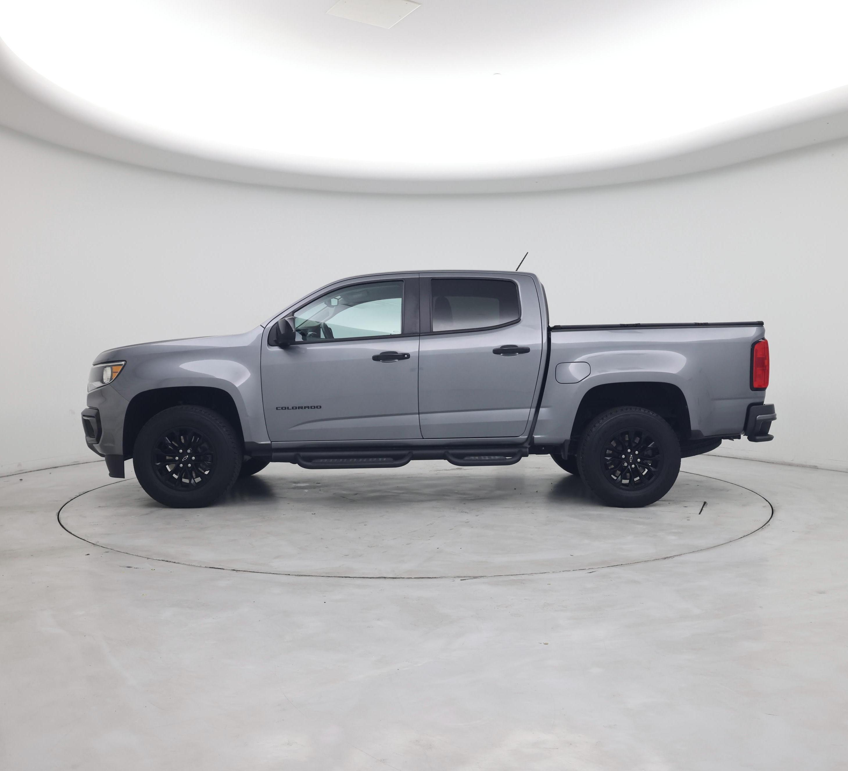 Thumbnail: 2022 Chevrolet Colorado - 3