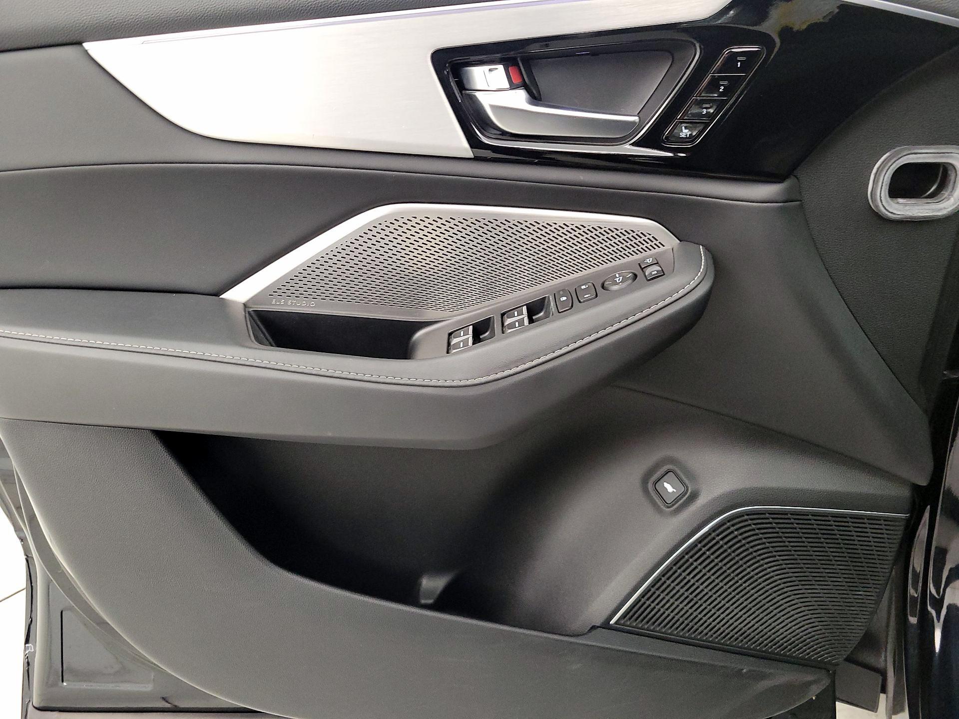 Thumbnail: 2023 Acura MDX - 12