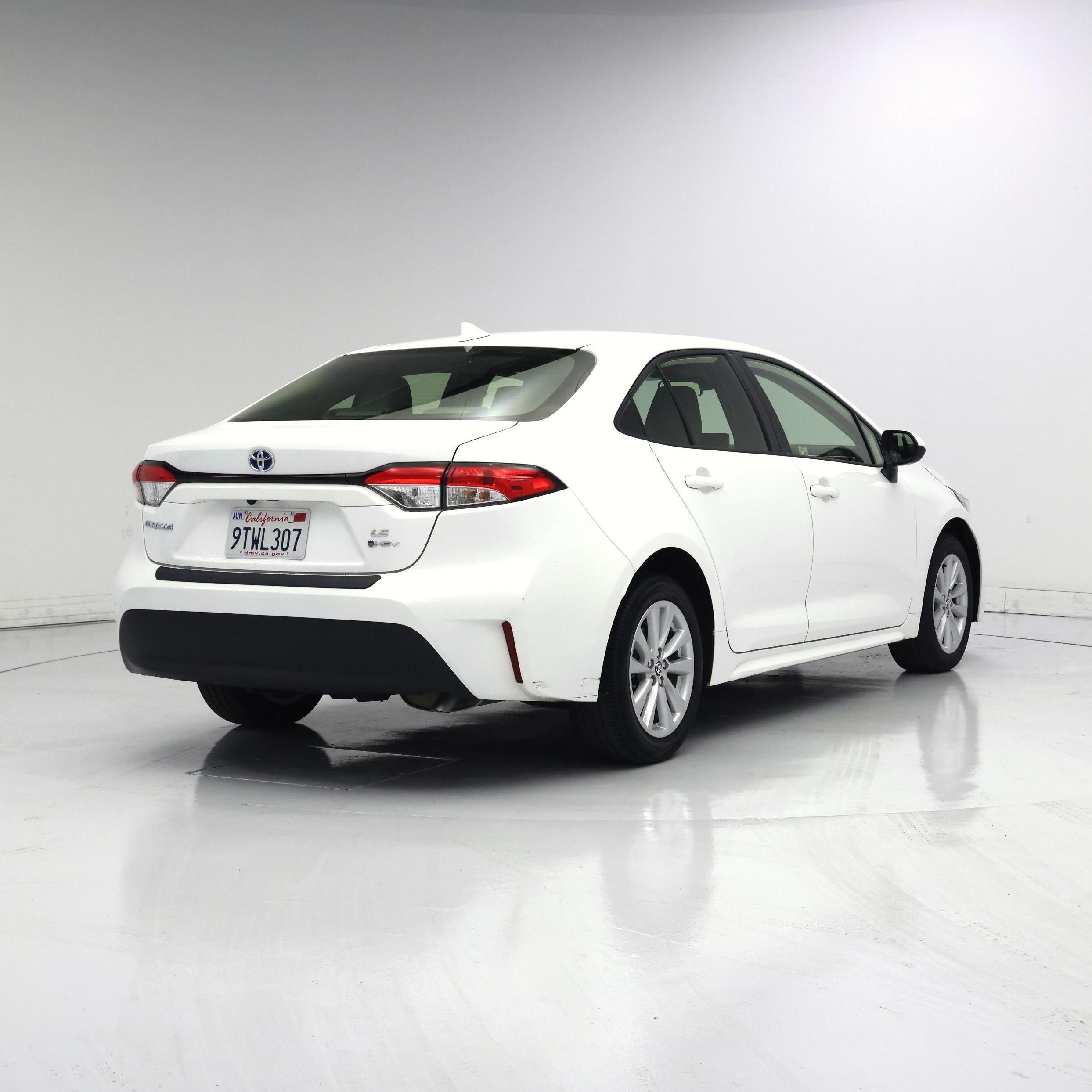 Thumbnail: 2025 Toyota Corolla - 8