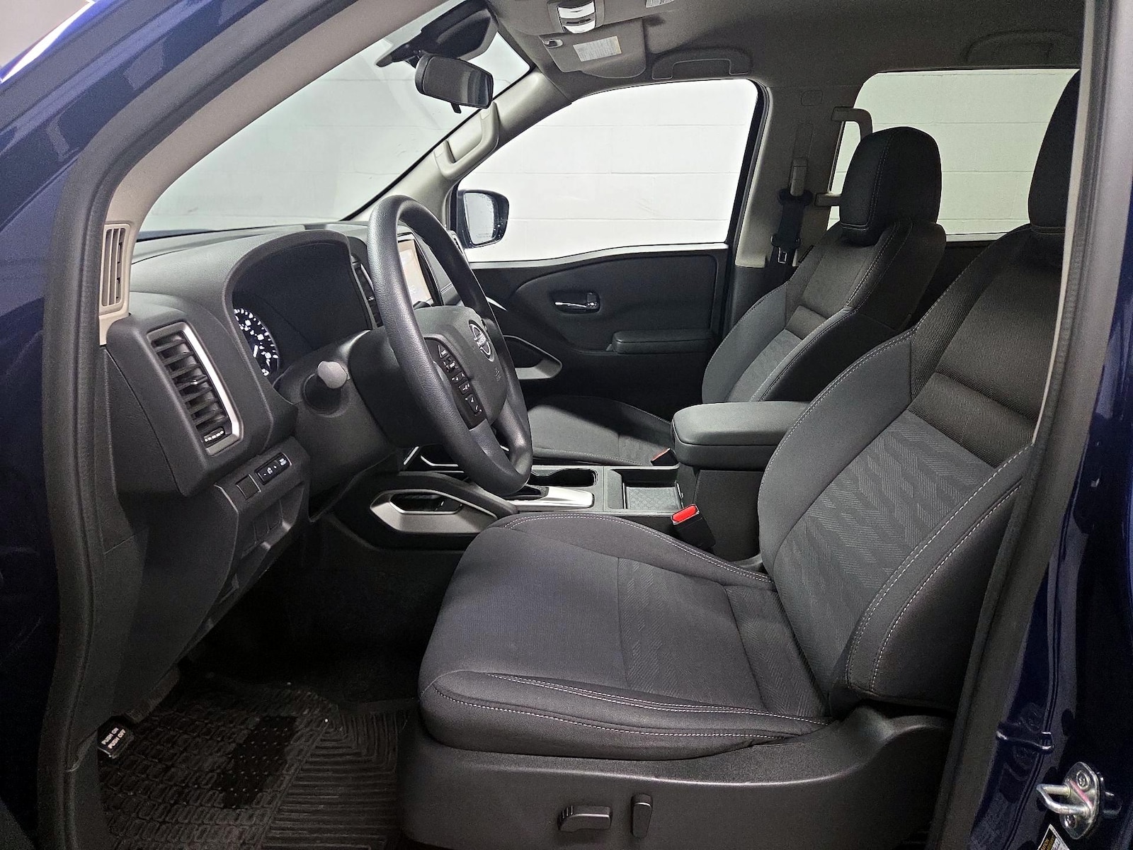 2023 Nissan Frontier SV - Photo 12