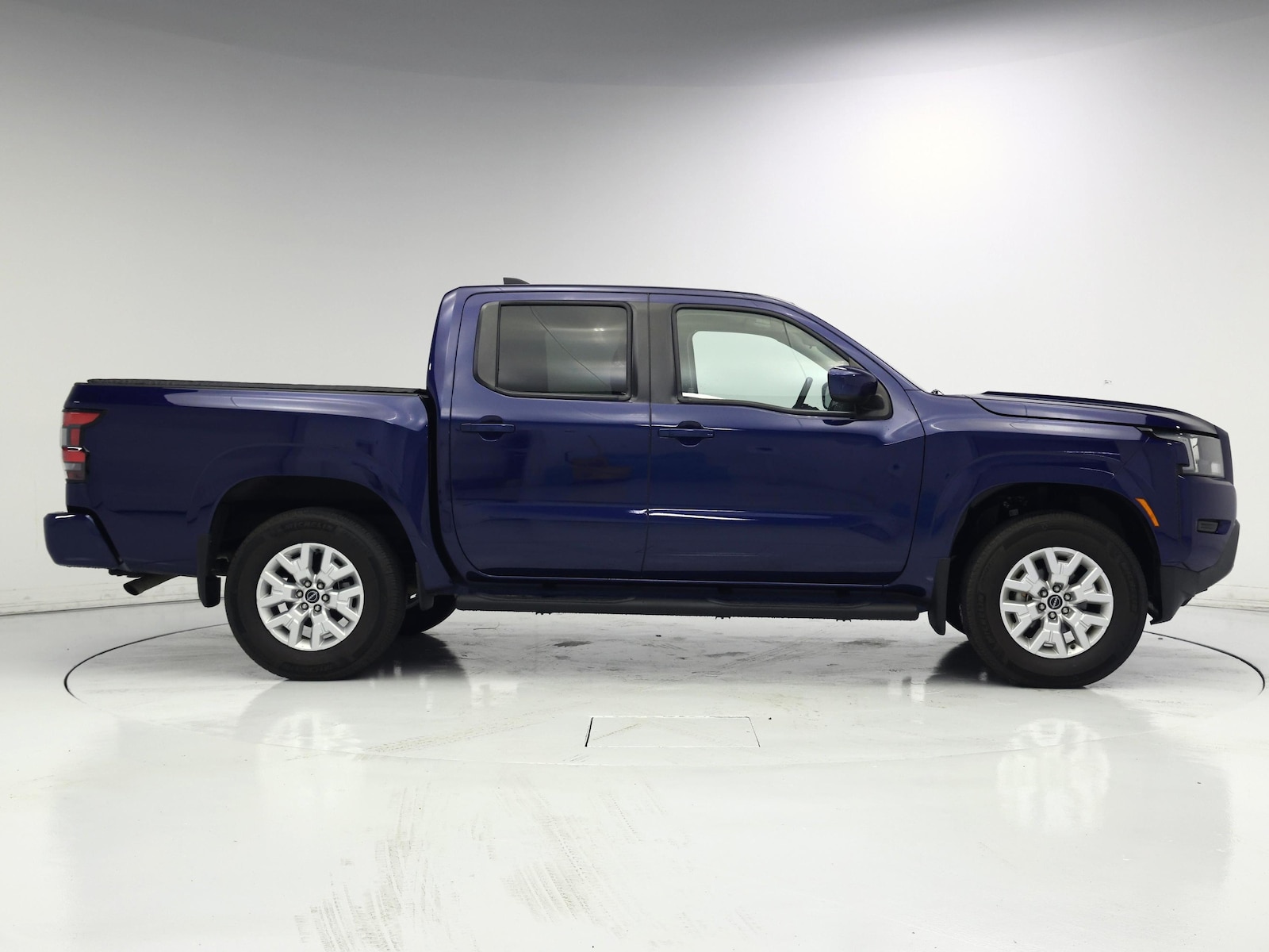 2023 Nissan Frontier SV - Photo 8