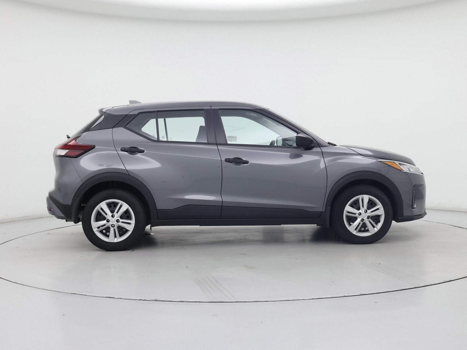 2025 Nissan KICKS PLAY Base - Photo 8