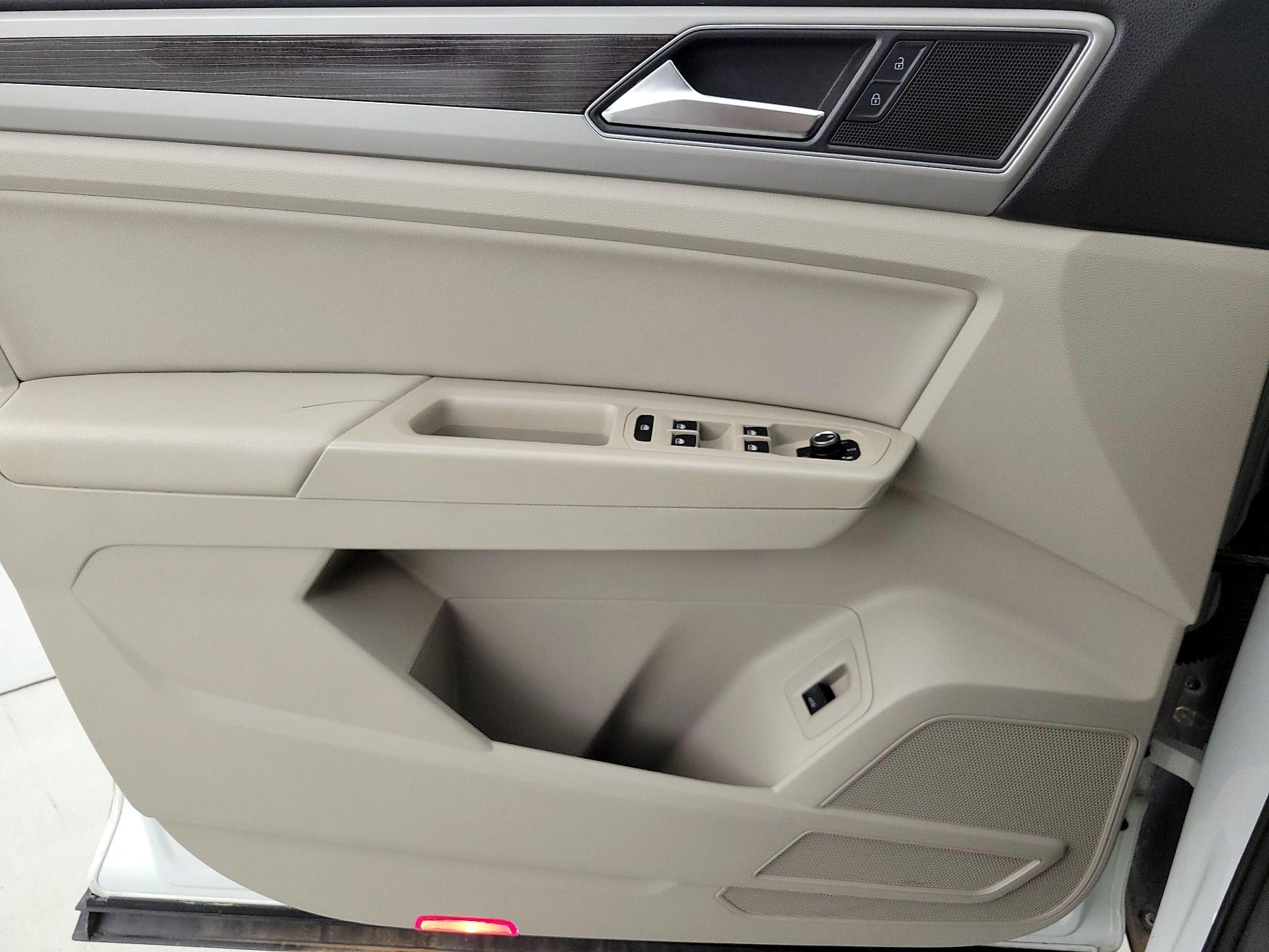 Thumbnail: 2019 Volkswagen Atlas - 12