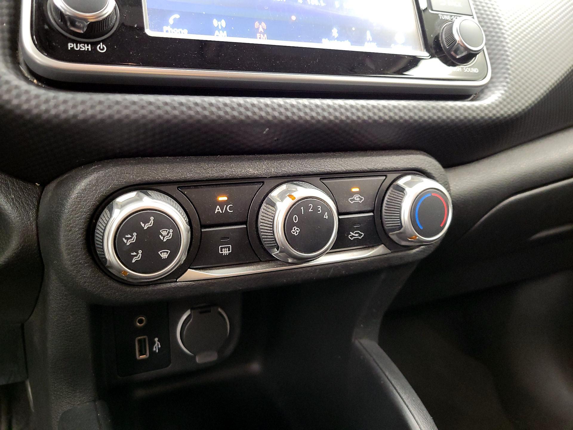 Thumbnail: 2021 Nissan Kicks - 16