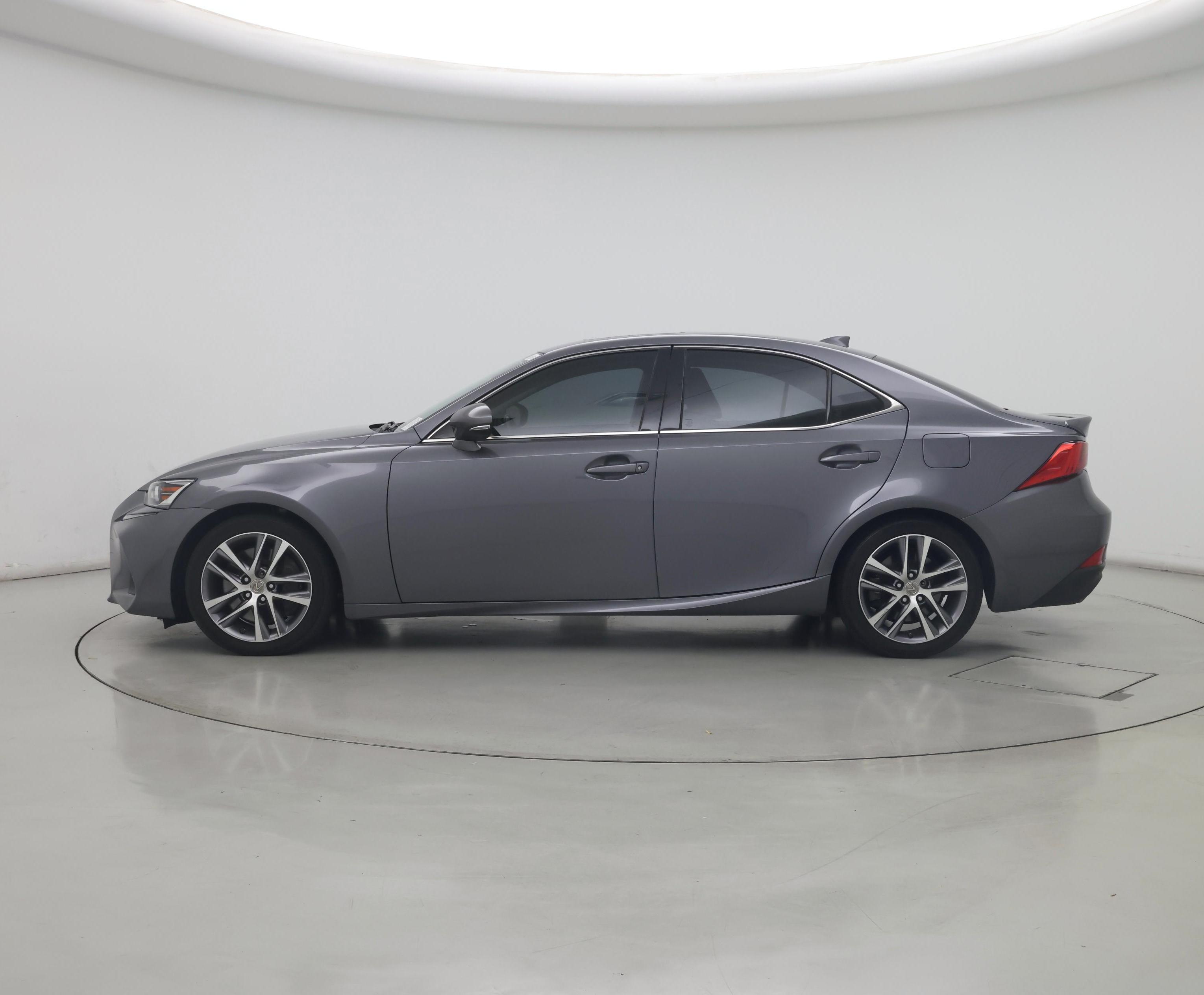 Thumbnail: 2020 Lexus IS - 3