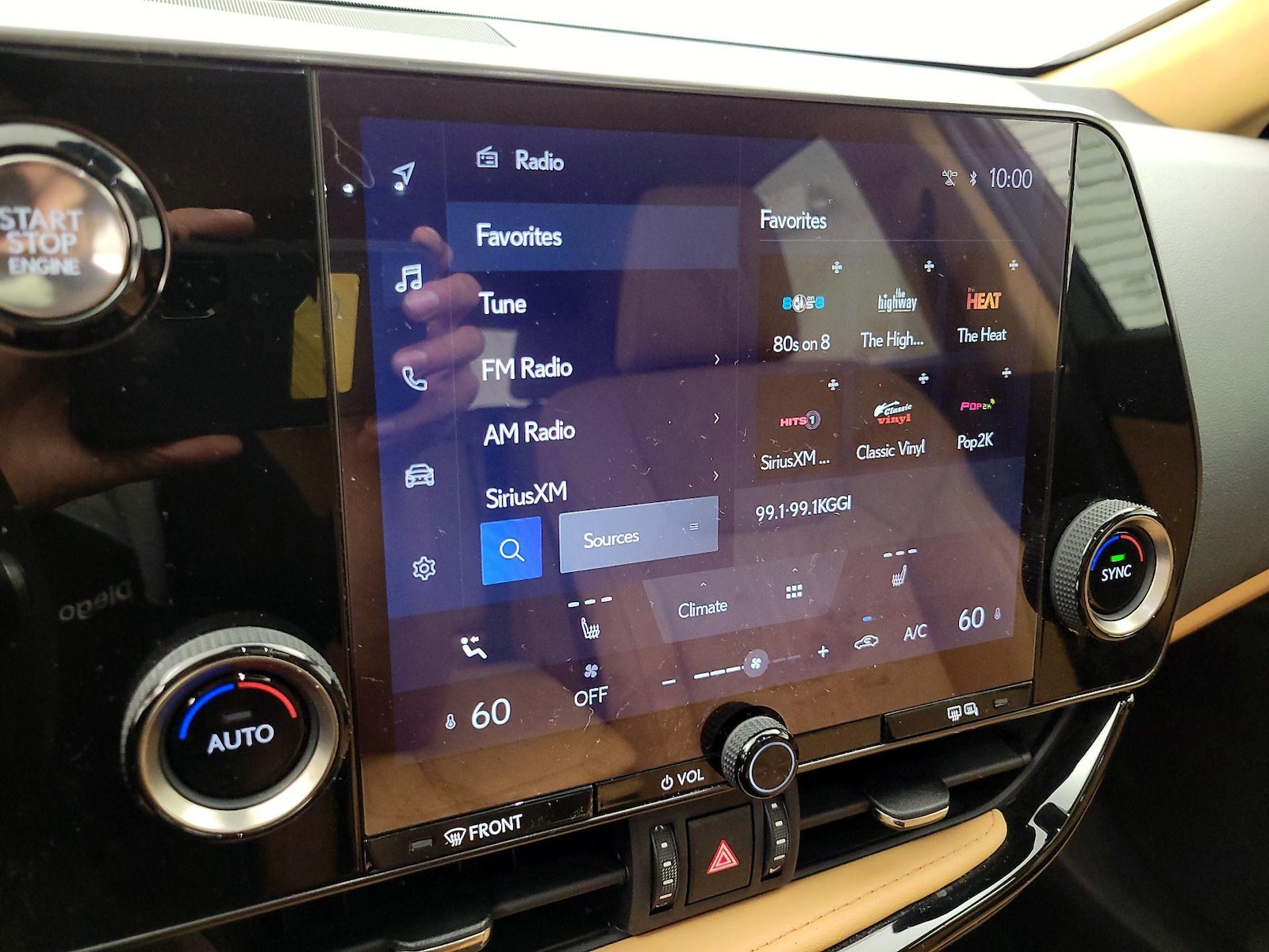 2025 Lexus NX 250 - Photo 16