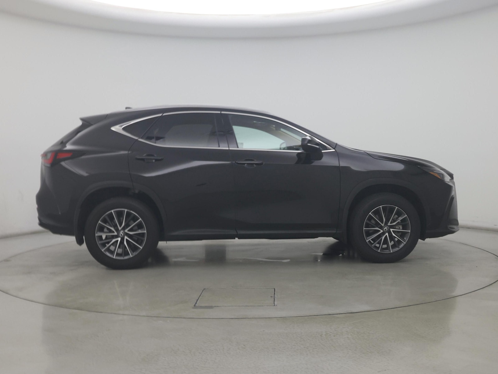 2025 Lexus NX 250 - Photo 8