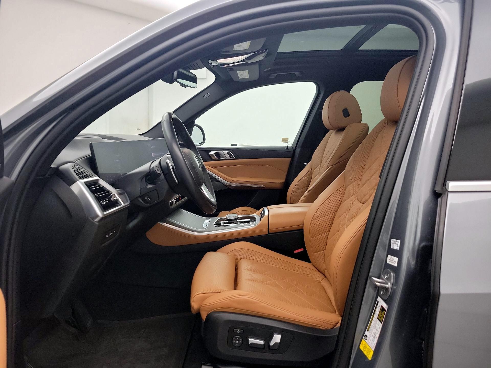 Thumbnail: 2024 BMW X5 - 11