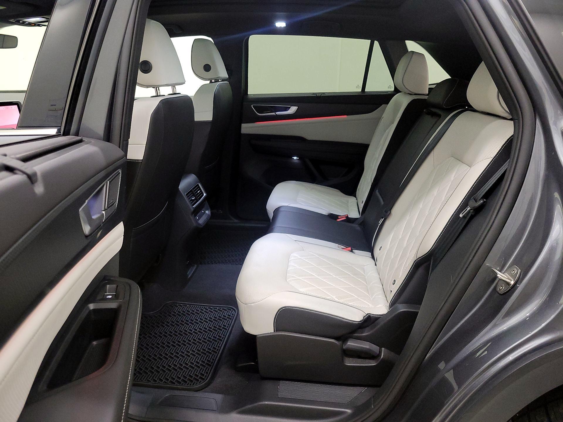 Thumbnail: 2024 Volkswagen Atlas - 20