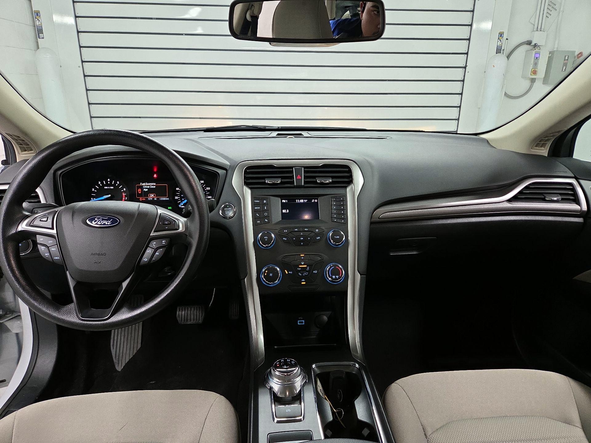 Thumbnail: 2020 Ford Fusion - 9