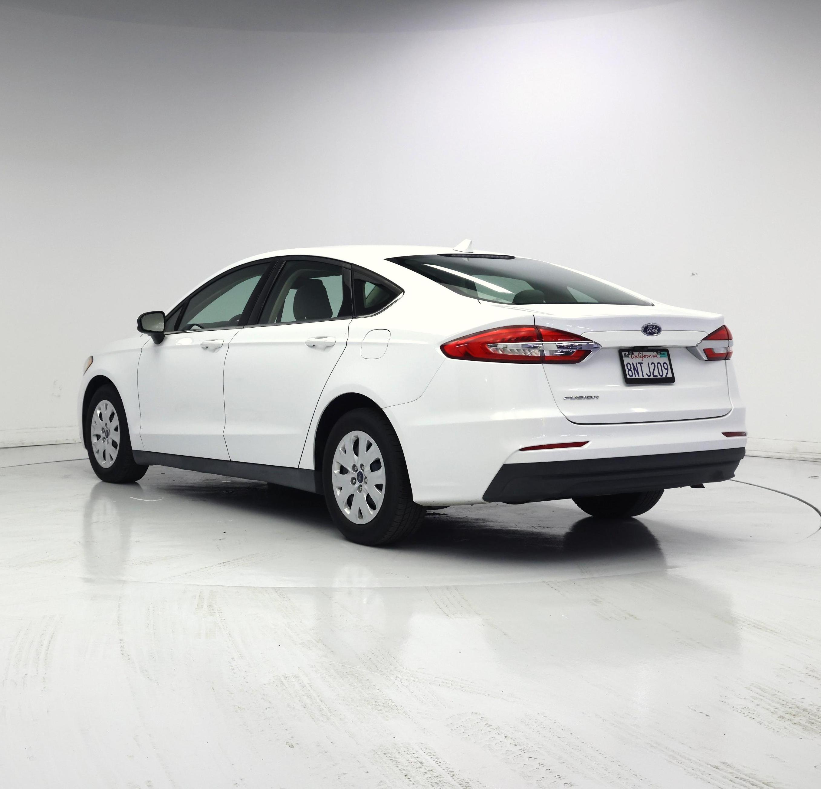 Thumbnail: 2020 Ford Fusion - 2