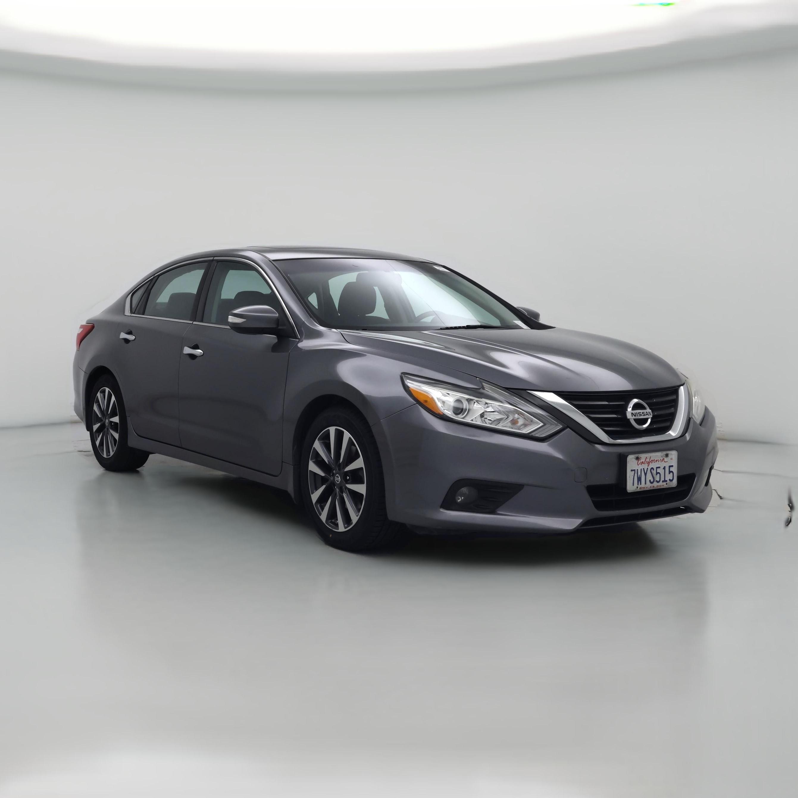 Thumbnail: 2016 Nissan Altima - 1