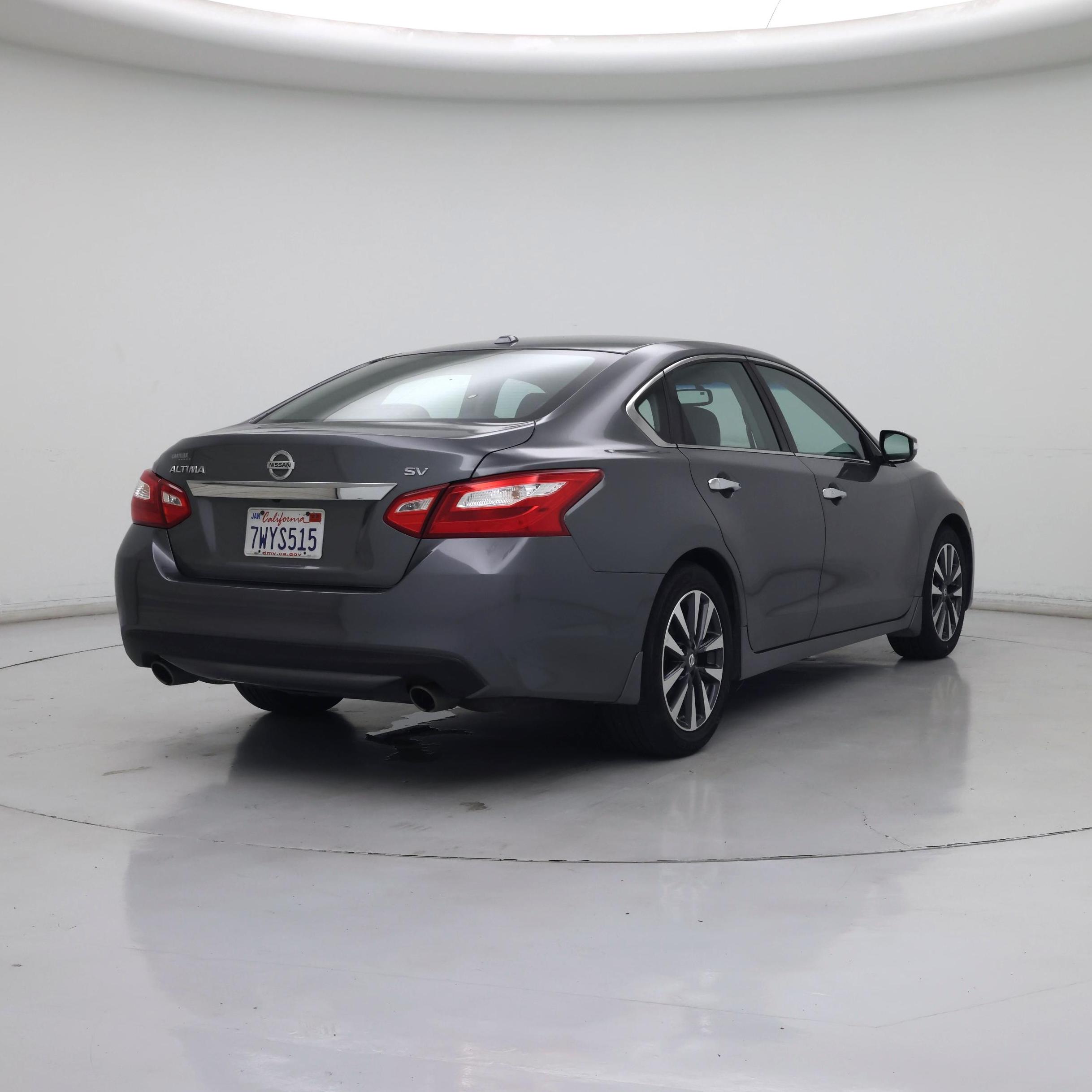 Thumbnail: 2016 Nissan Altima - 8