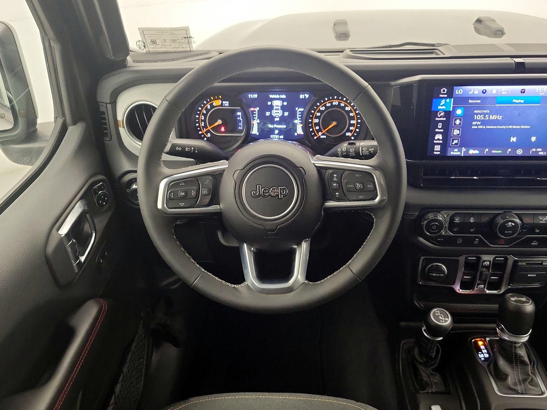 Thumbnail: 2025 Jeep Wrangler - 10