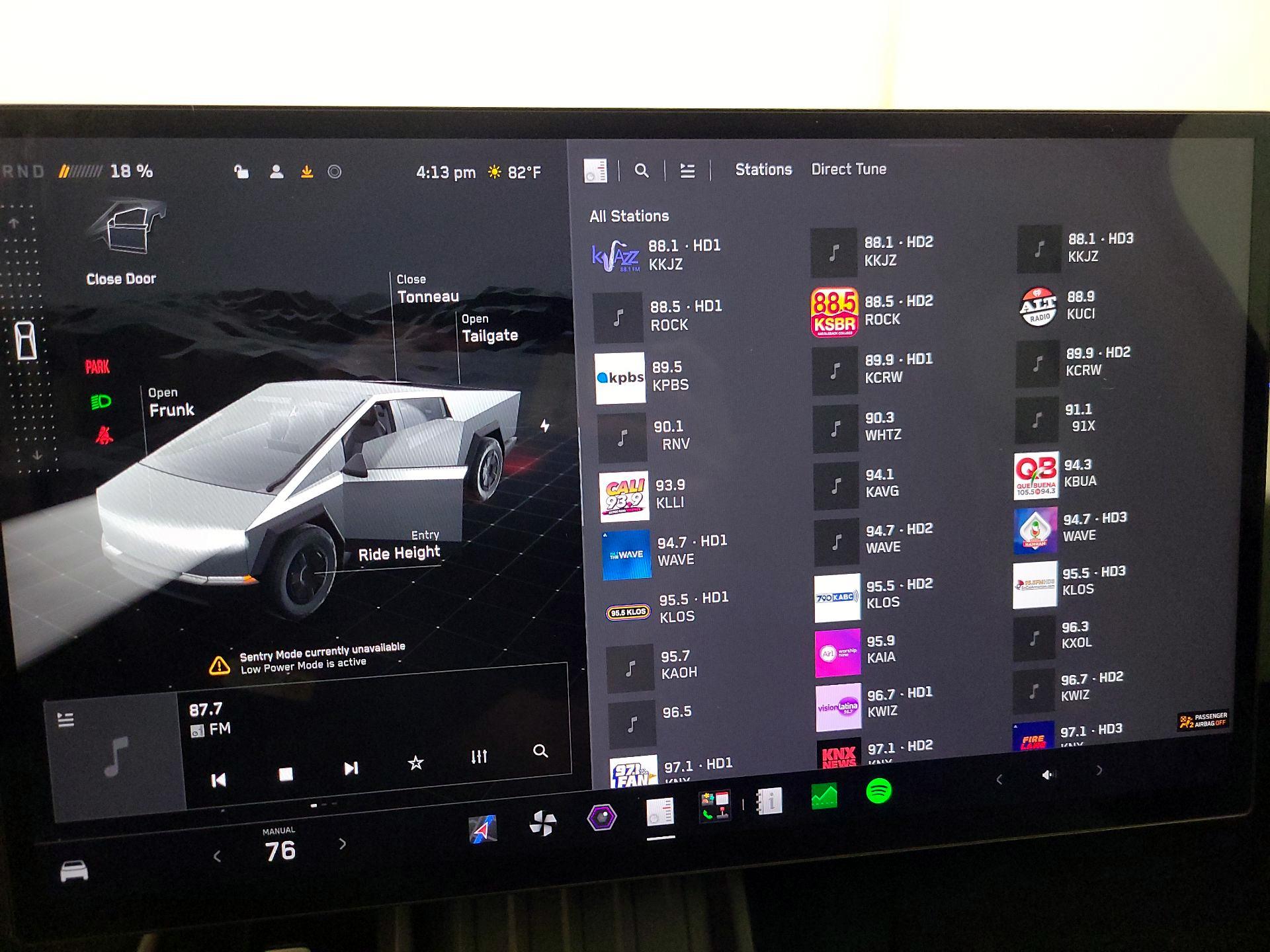 Thumbnail: 2025 Tesla Cybertruck - 13