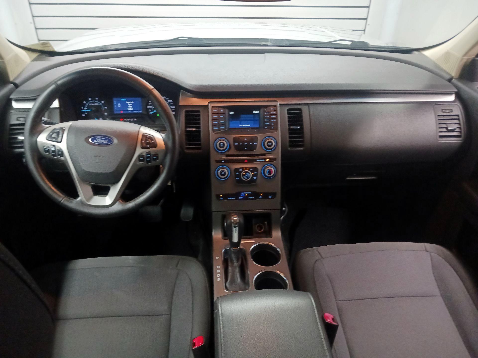 Thumbnail: 2018 Ford Flex - 9