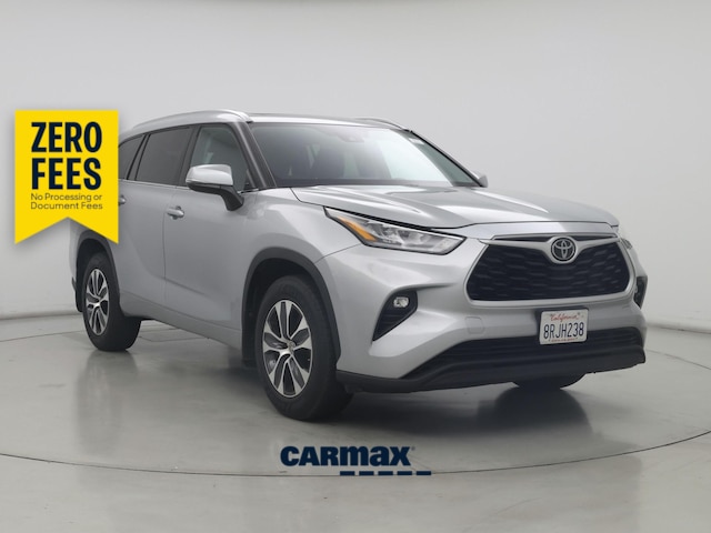 Silver 2020 Toyota Highlander SUV / Crossover Front-Wheel Drive Automatic