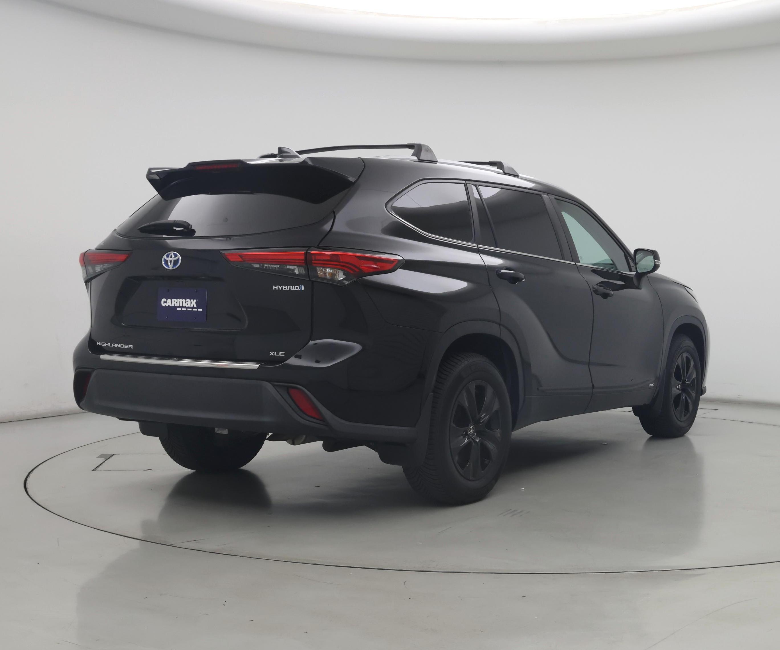Thumbnail: 2023 Toyota Highlander - 8