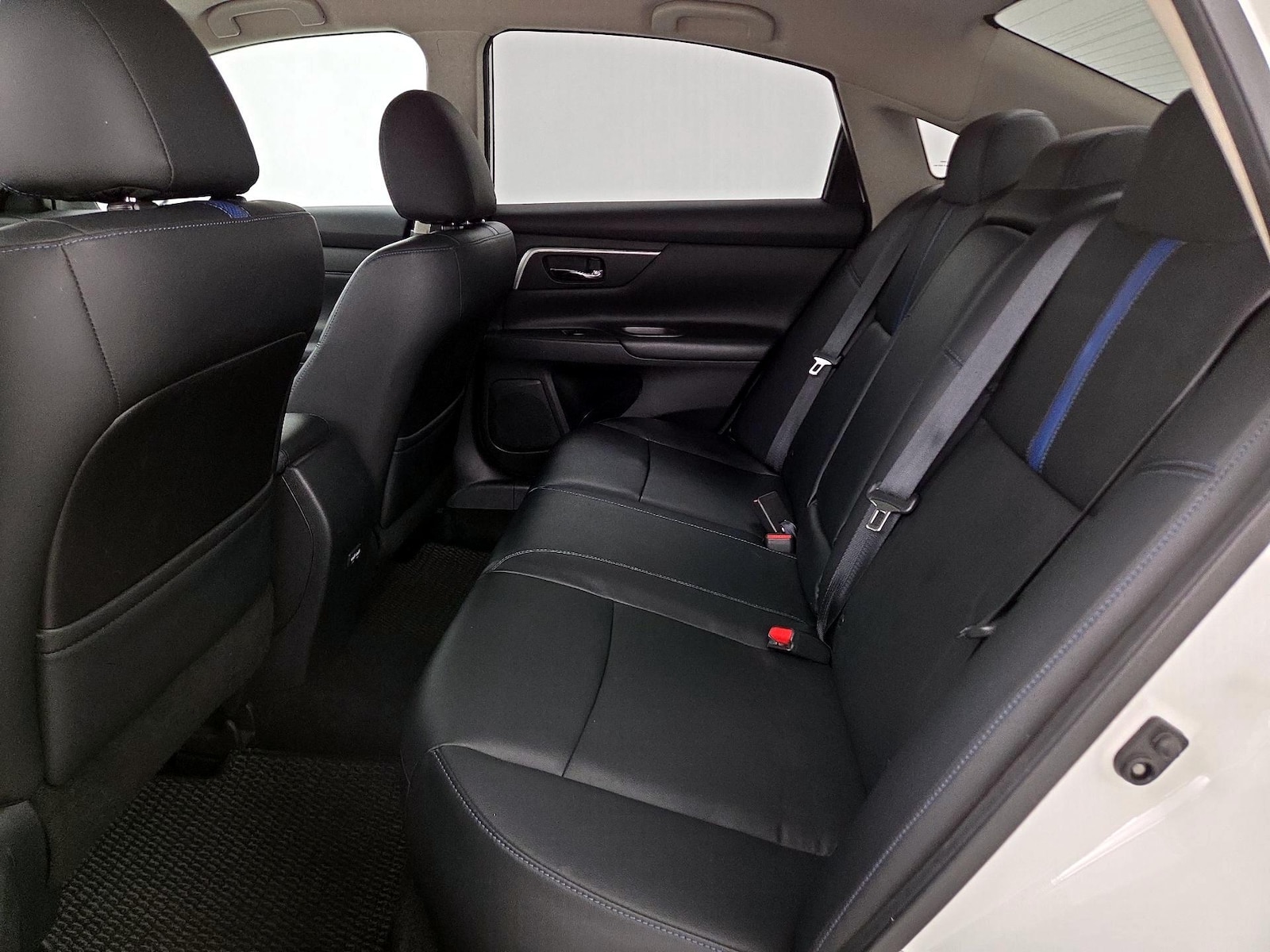 2018 Nissan Altima SR - Photo 21