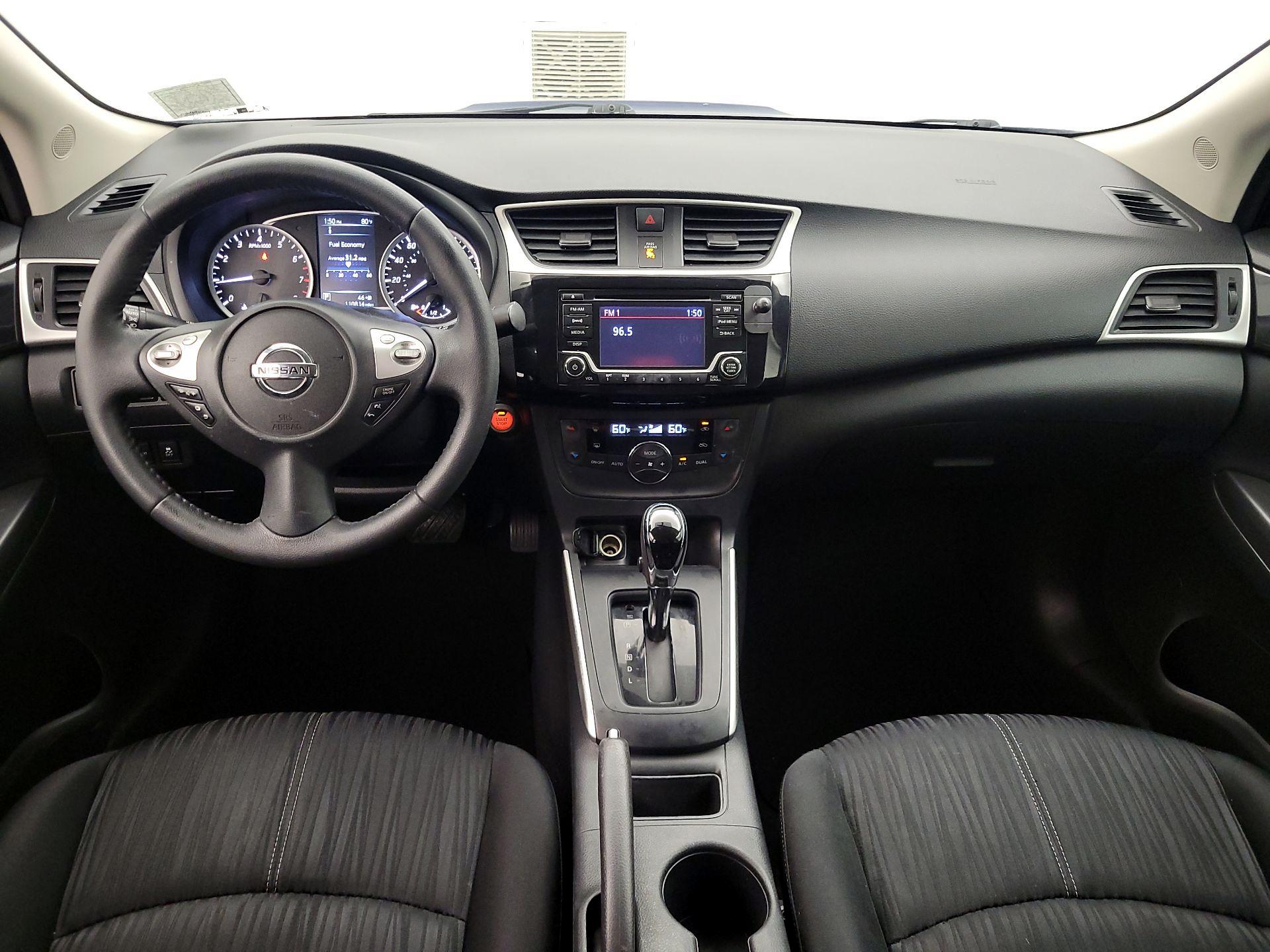Thumbnail: 2018 Nissan Sentra - 9