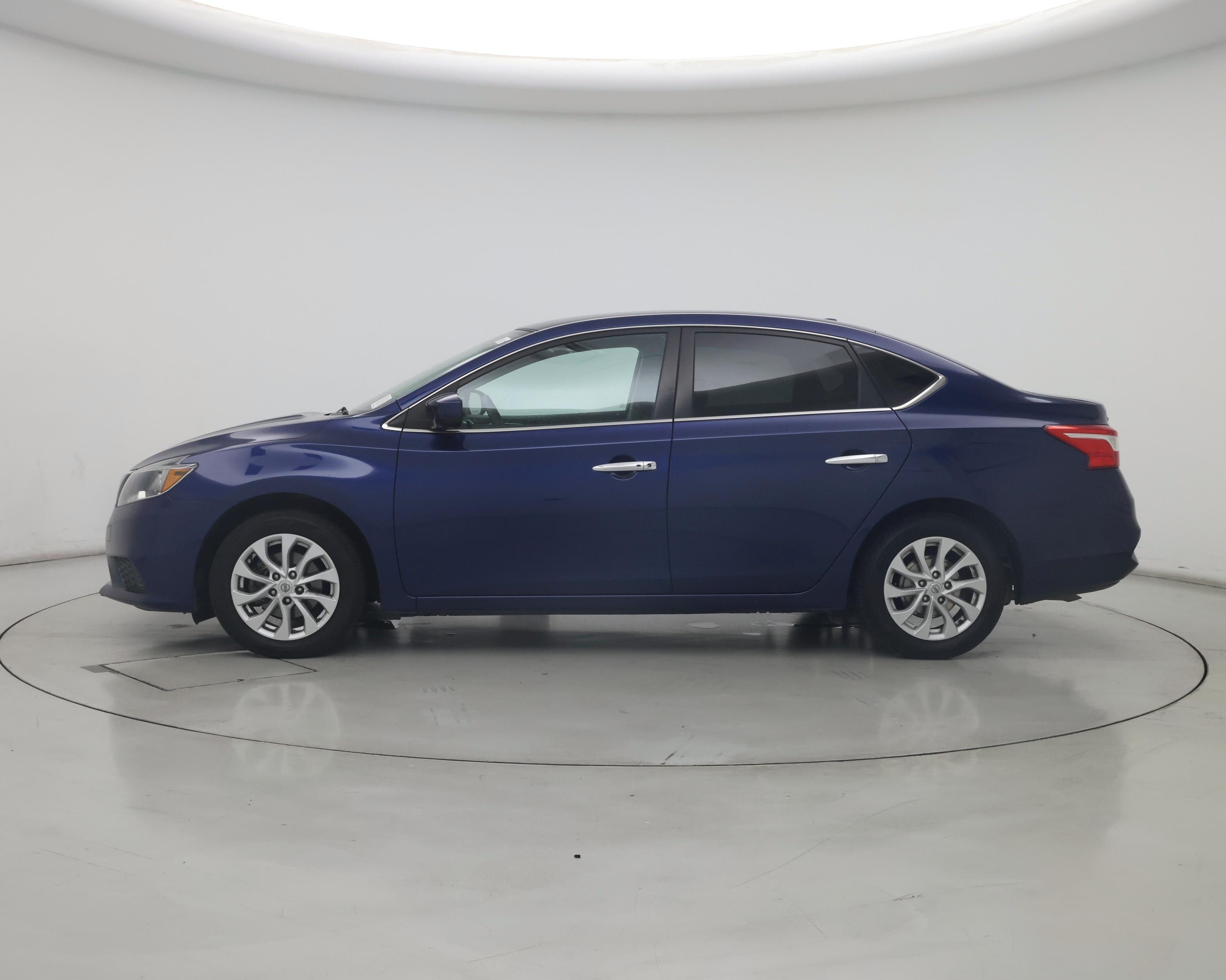 Thumbnail: 2018 Nissan Sentra - 3