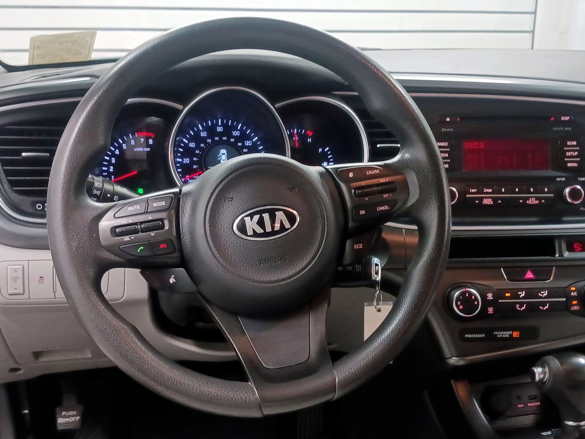Thumbnail: 2015 Kia Optima - 10